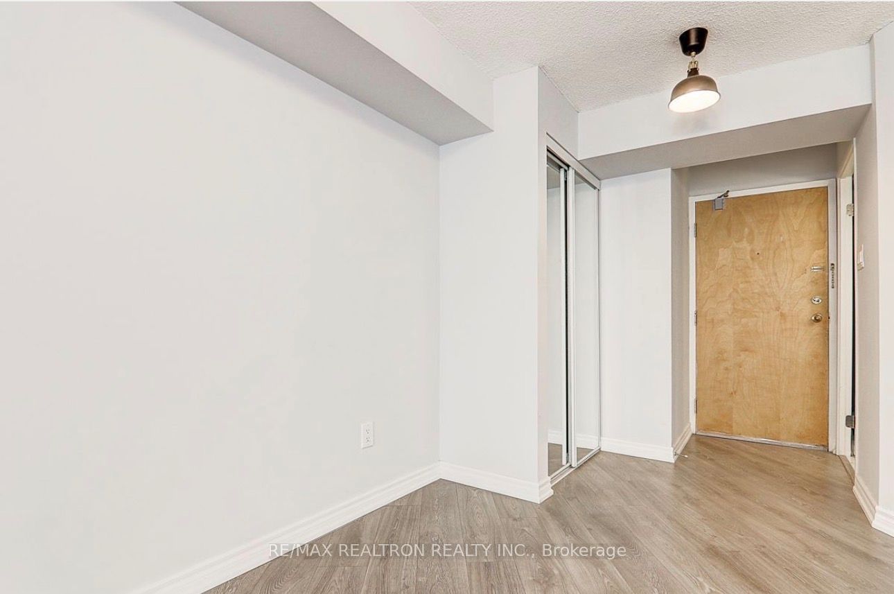 3050 Ellesmere Road 1701, Toronto, ON M1E 5E6 photo 4