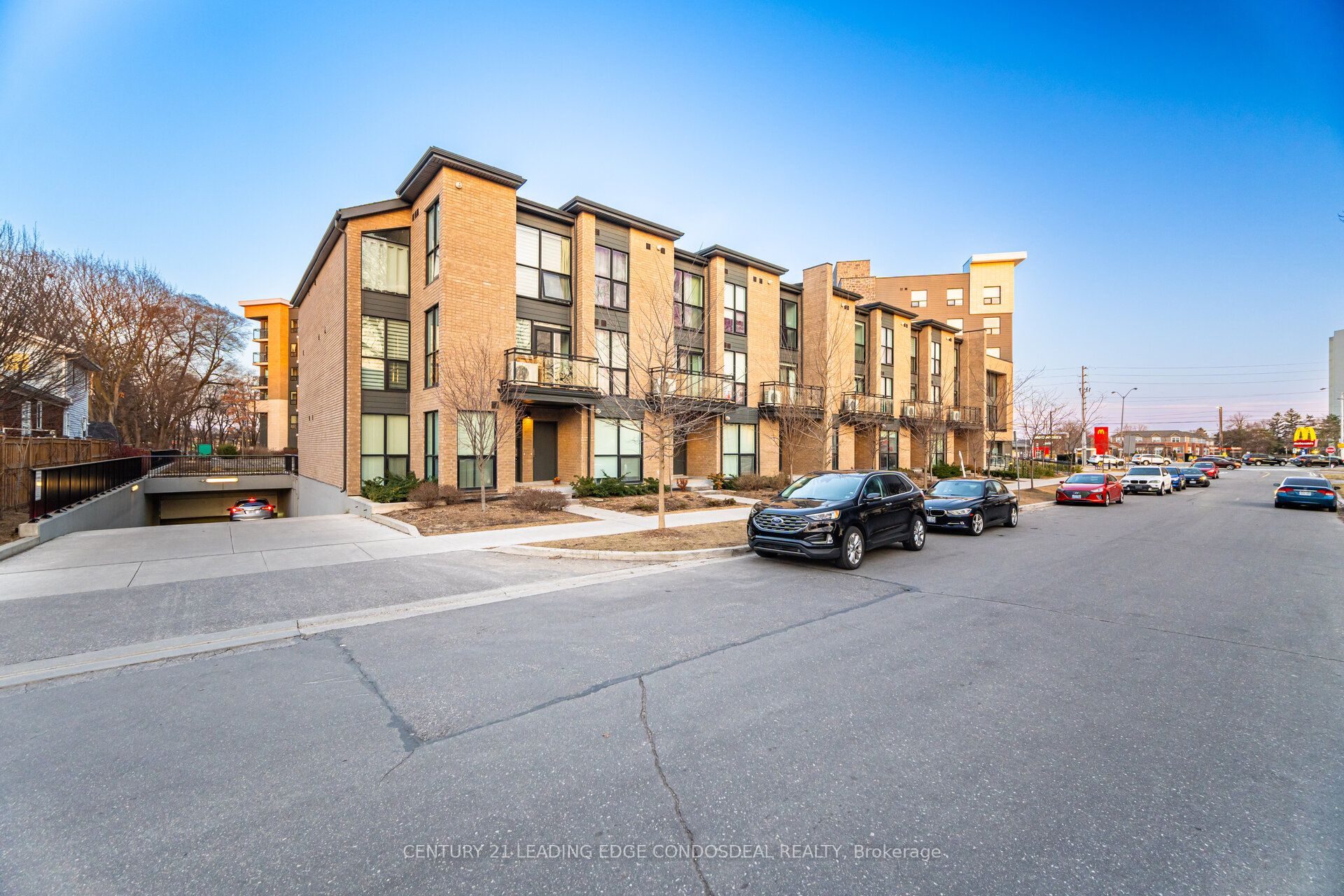 1 Falaise Road 424, Toronto, ON M1E 0B9 photo 2