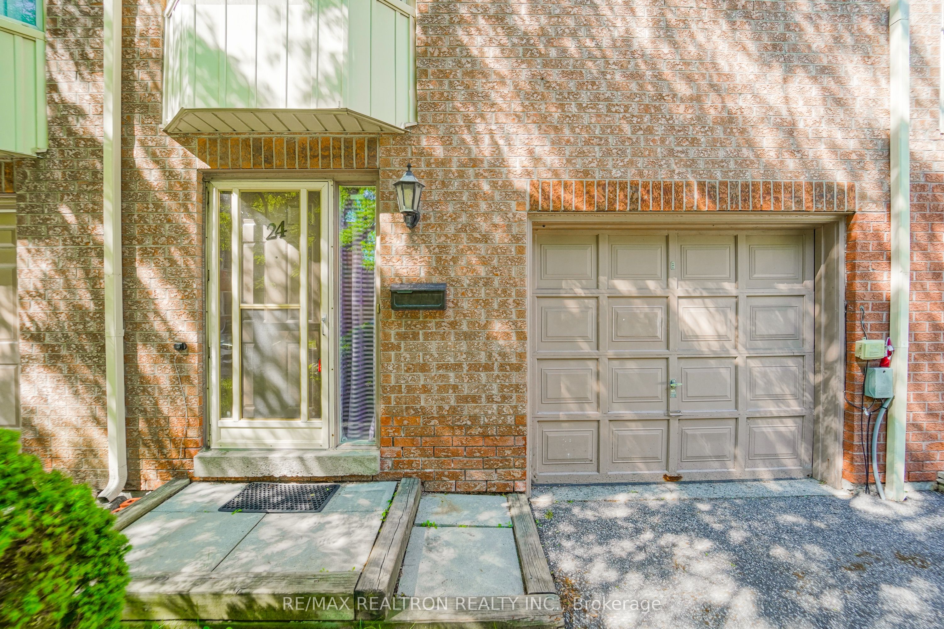 25 Cardwell Avenue 24, Toronto, ON M1S 4Y7 photo 5