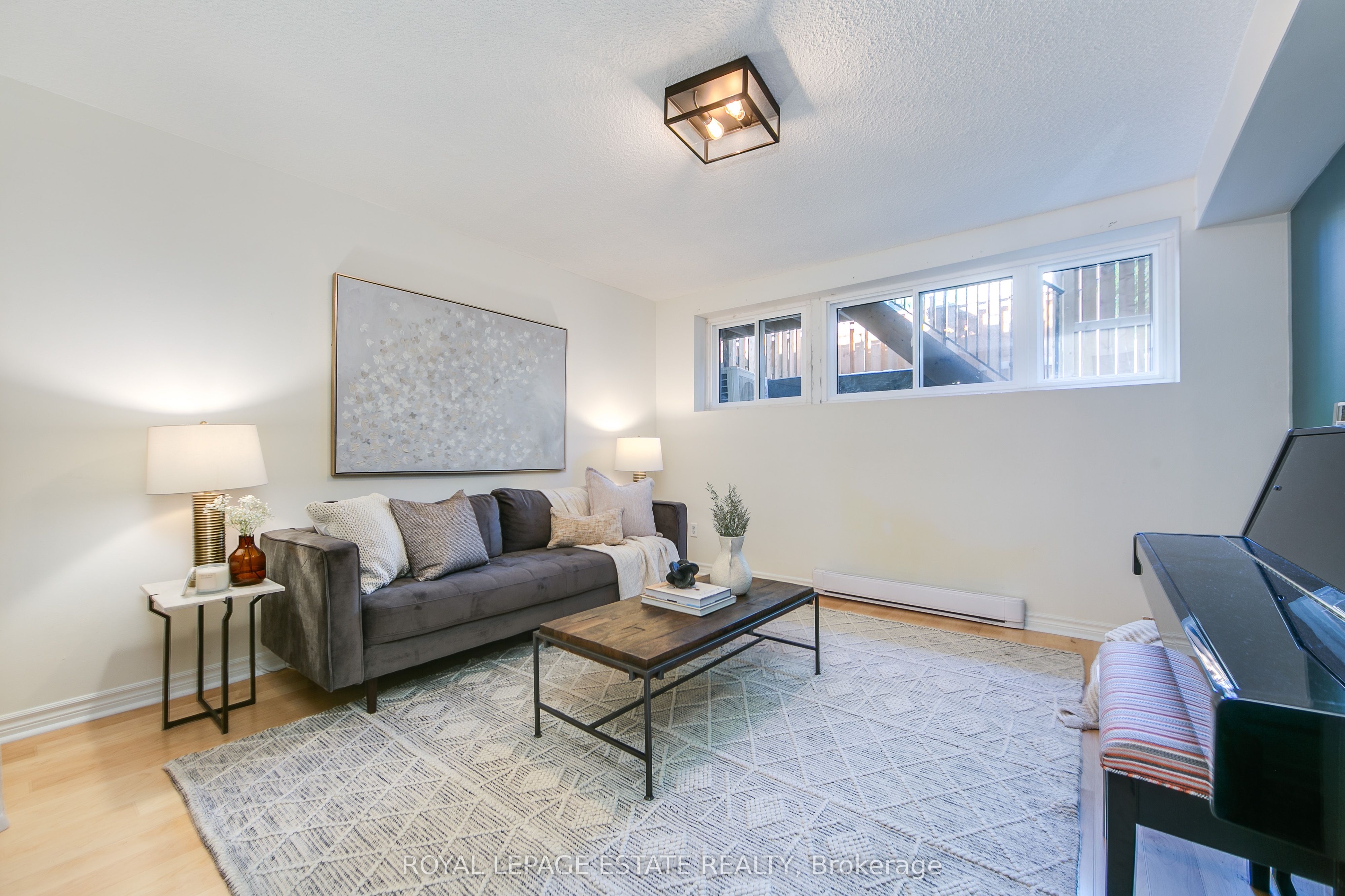 1209 Queen Street E 72, Toronto, ON M4M 3H4 photo 2