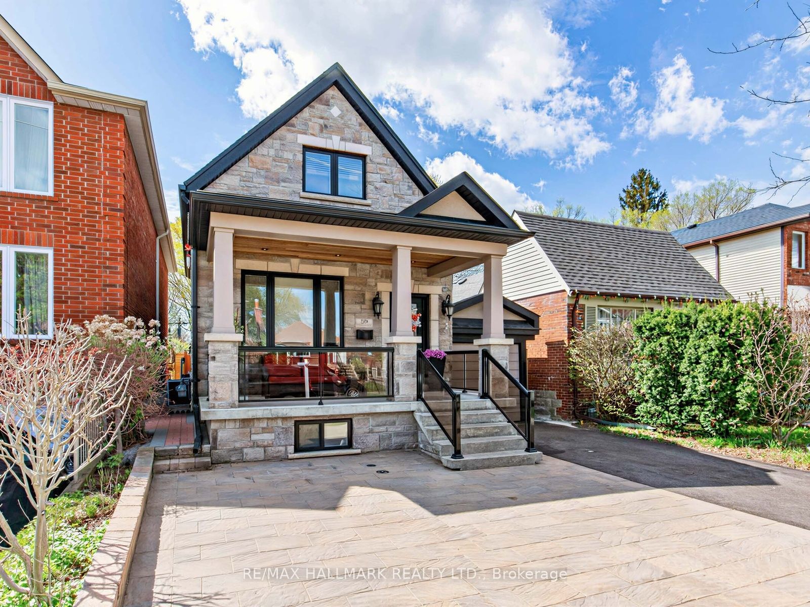239 Torrens Avenue, Toronto, ON M4J 2P6 photo 2