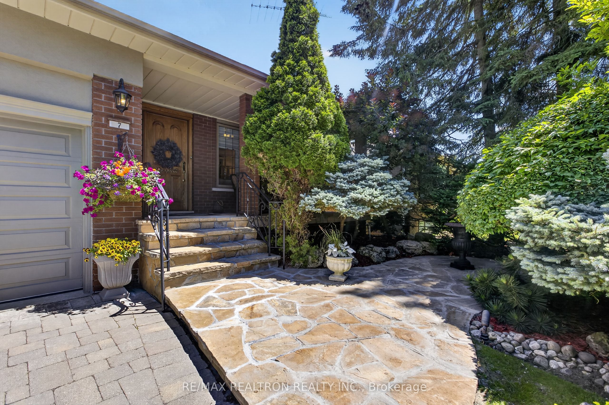 7 Conlins Road, Toronto, ON M1C 1C2 photo 3