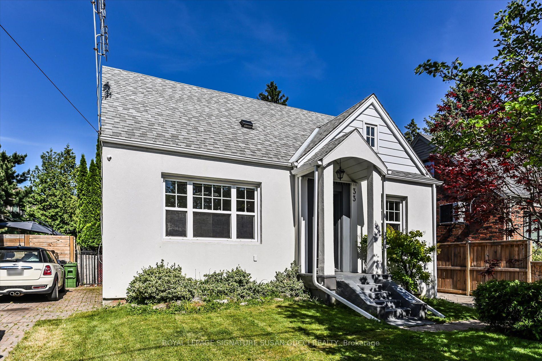 33 Plaxton Drive, Toronto, ON M4B 2P6 photo 4