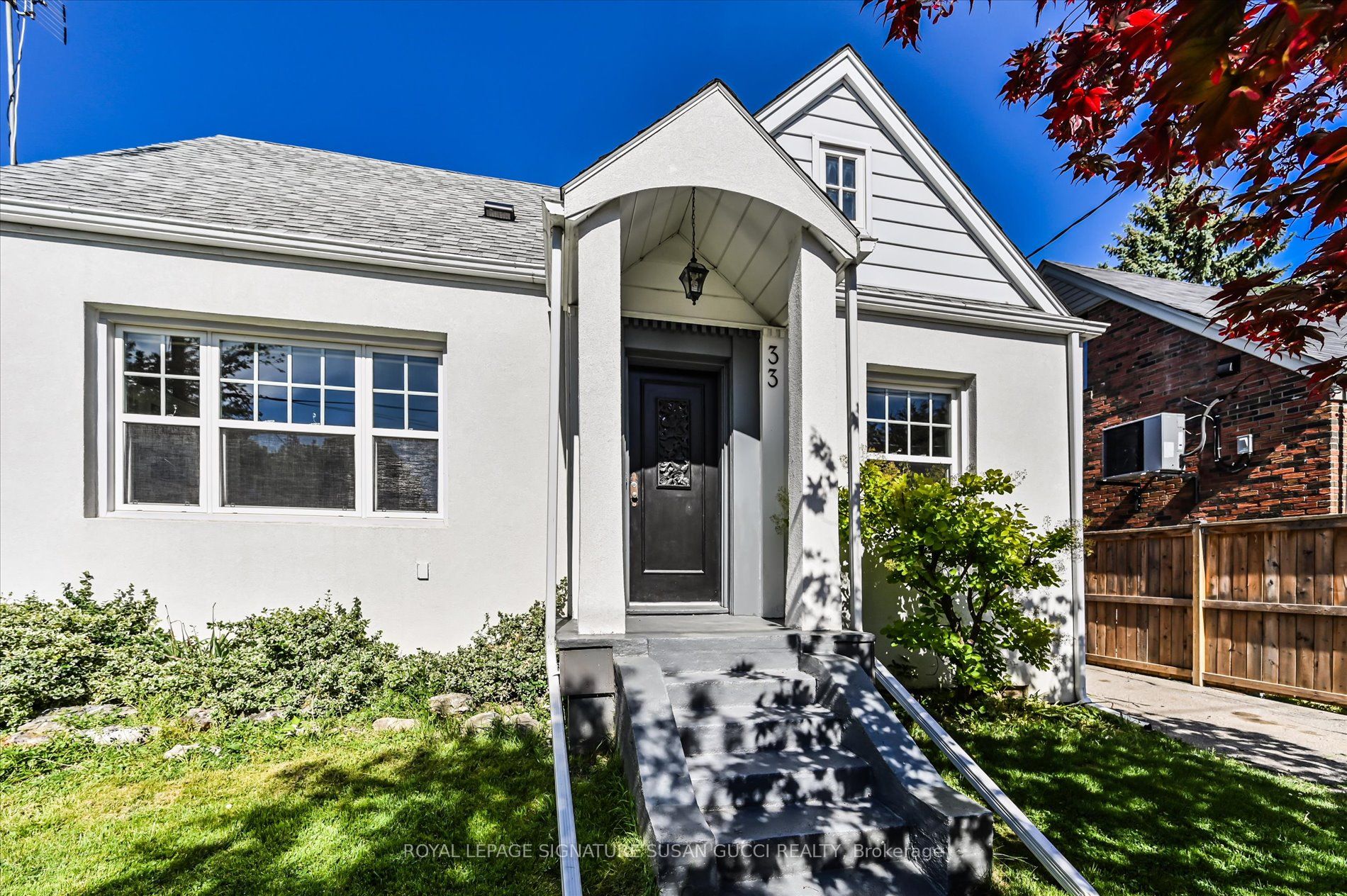 33 Plaxton Drive, Toronto, ON M4B 2P6 photo 5