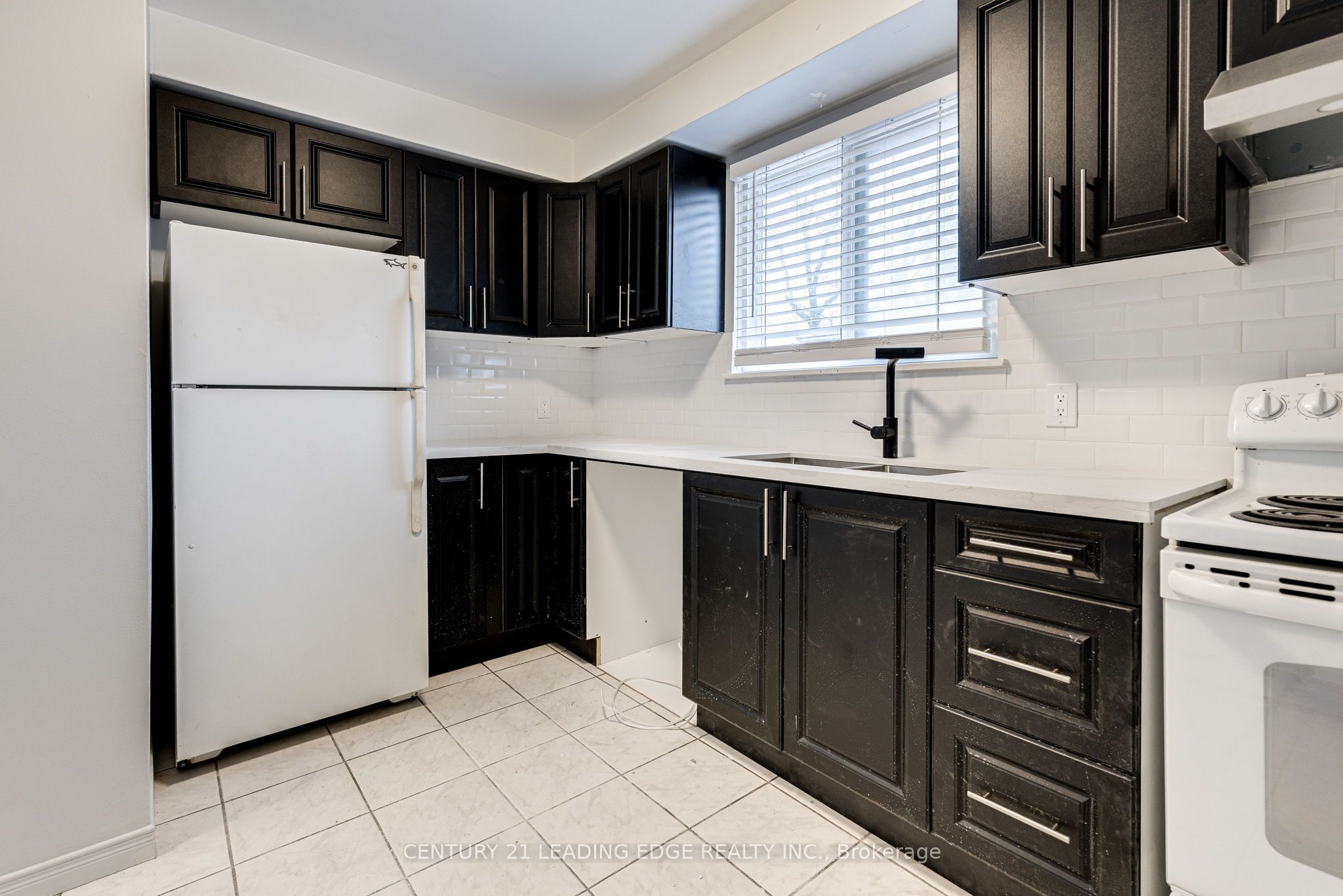 796 MIDLAND Avenue 1, Toronto, ON M1K 4E7 photo 5