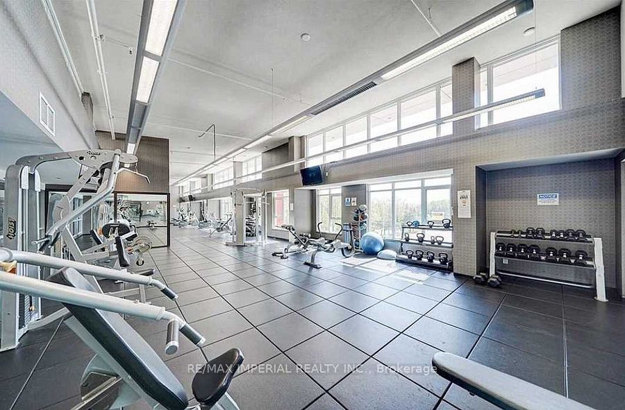 25 Town Centre Court 322, Toronto, ON M1P 0B4 photo 4