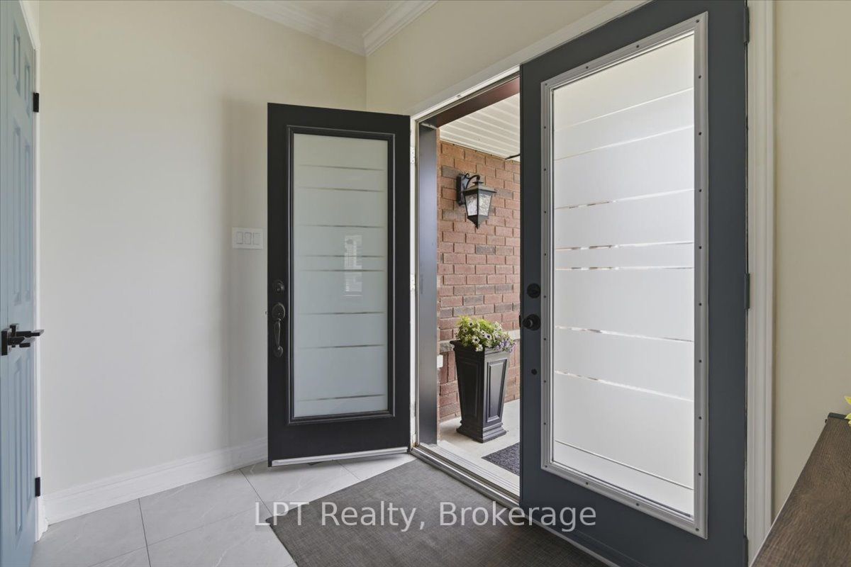 71 Laprade Square, Clarington, ON L1C 0C9 photo 4
