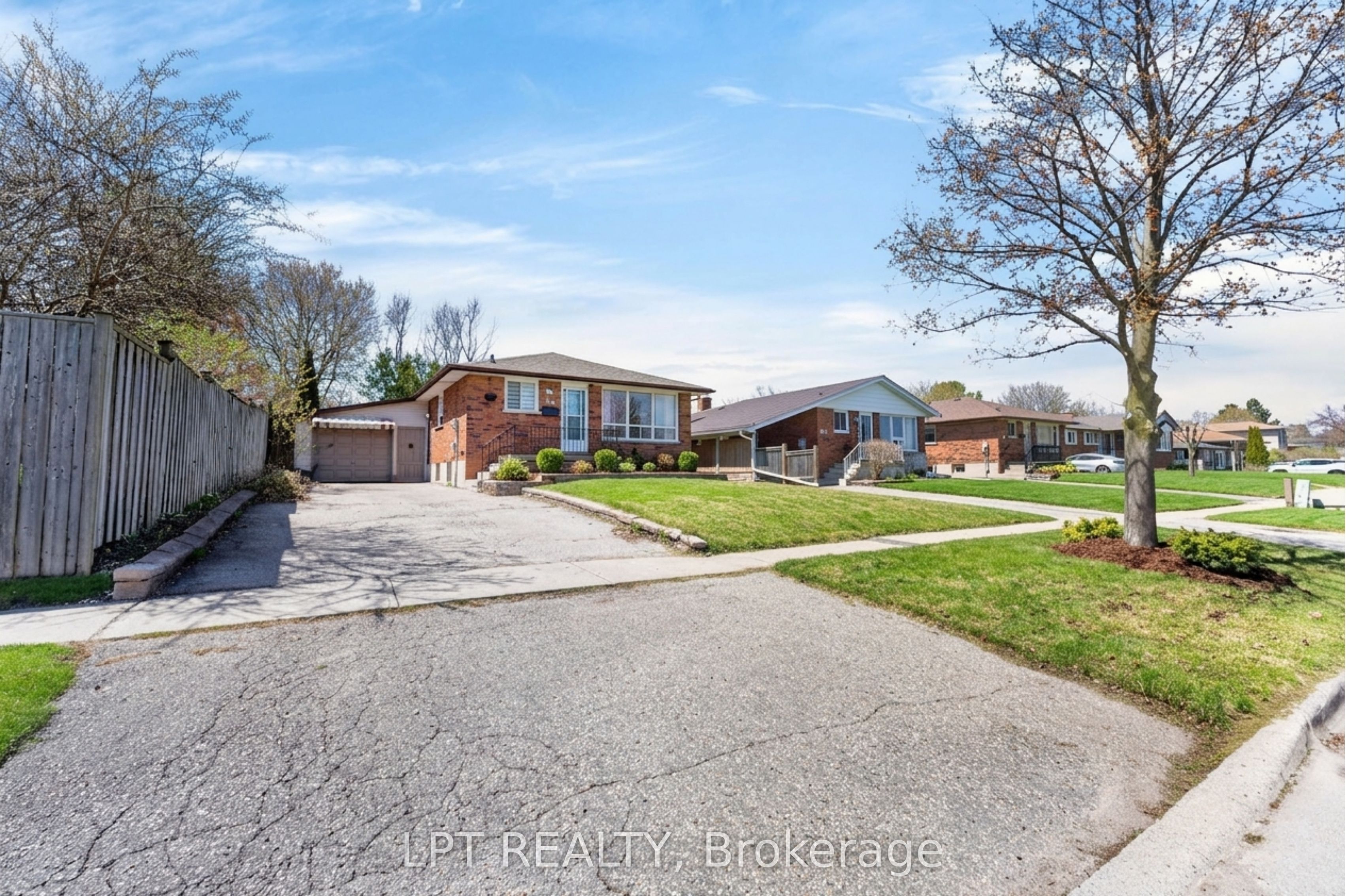 340 Fairlawn Street, Oshawa, ON L1J 4R3 photo 4