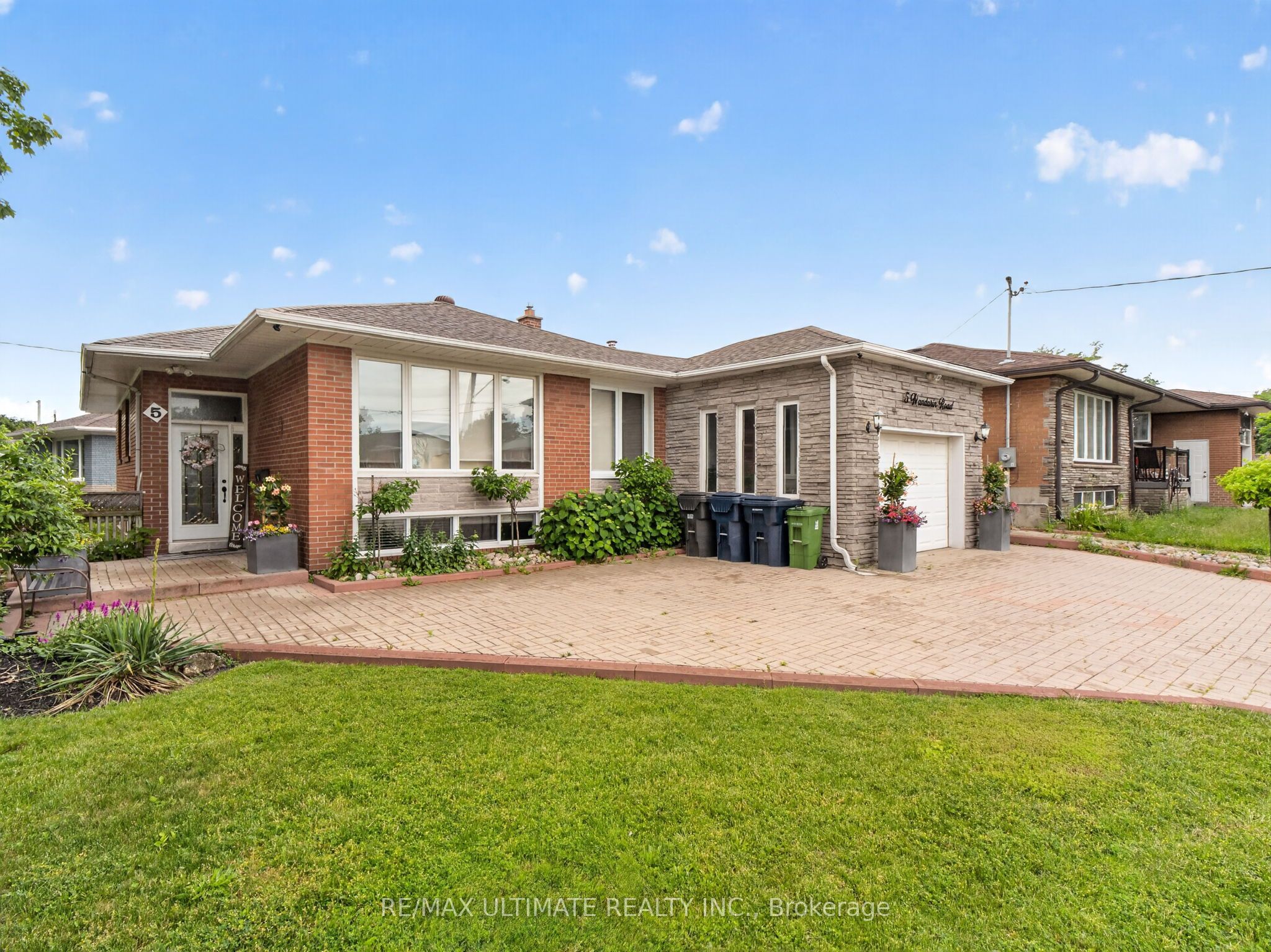 5 Mandarin Road, Toronto, ON M1M 1W2 photo 2