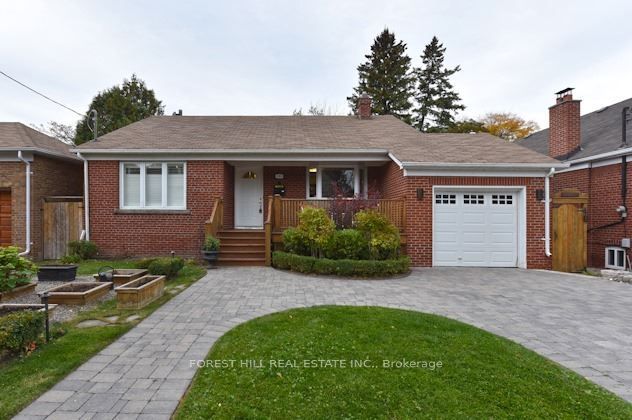 105 Parkview Hill Crescent, Toronto, ON M4B 1R5 photo 2