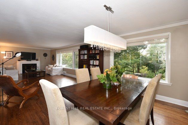 105 Parkview Hill Crescent, Toronto, ON M4B 1R5 photo 5