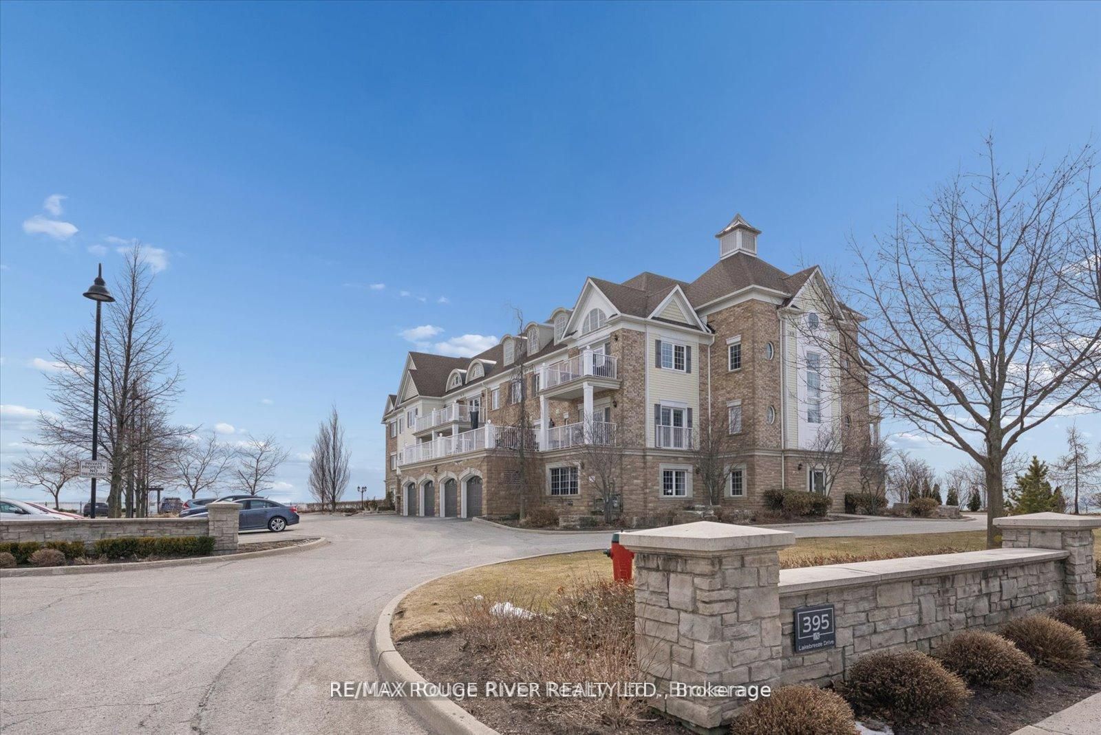 395 Lakebreeze Drive 306, Clarington, ON L1B 0A5 photo 2