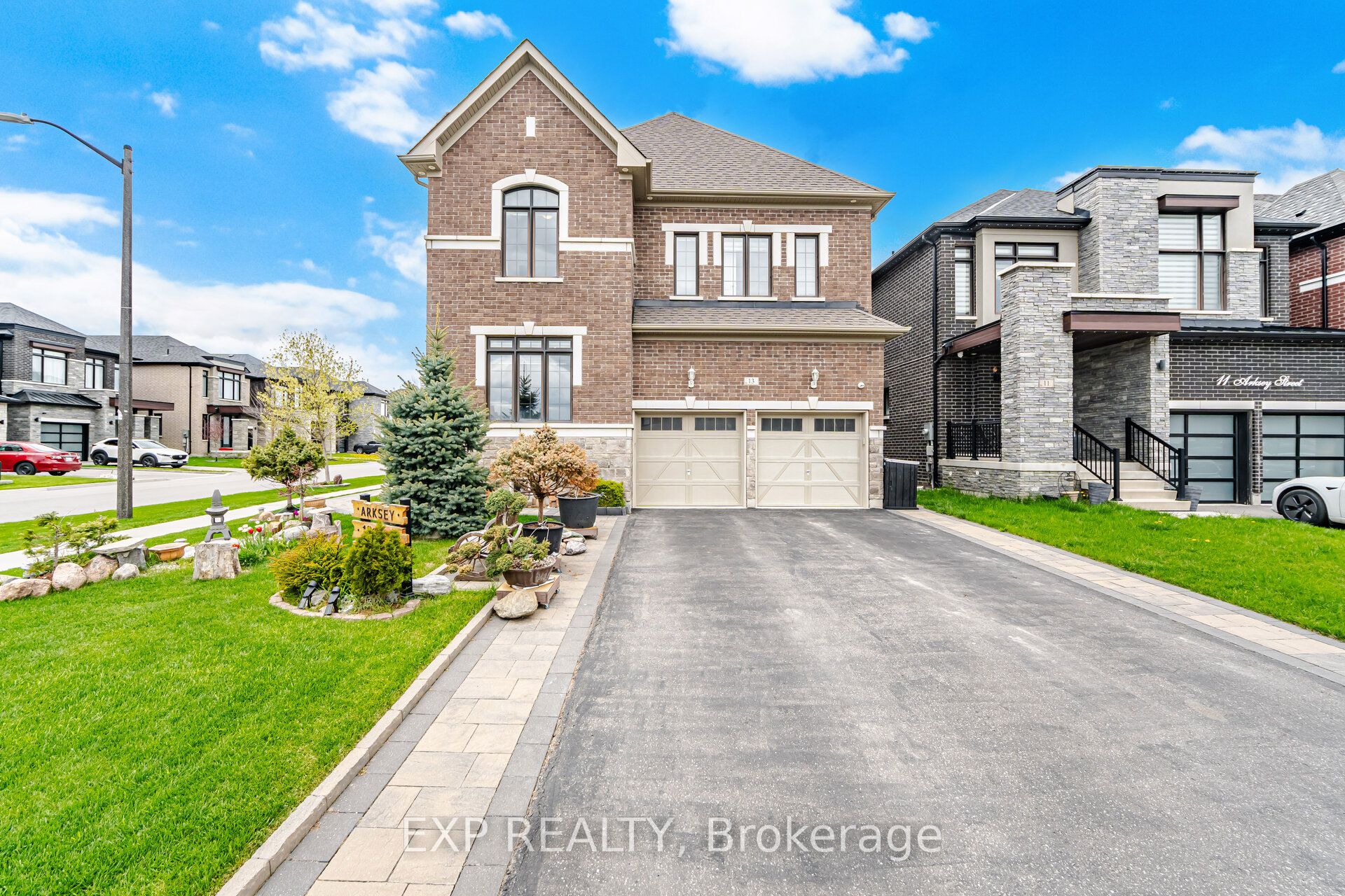 13 Arksey Street, Whitby, ON L1P 0G5 photo 3