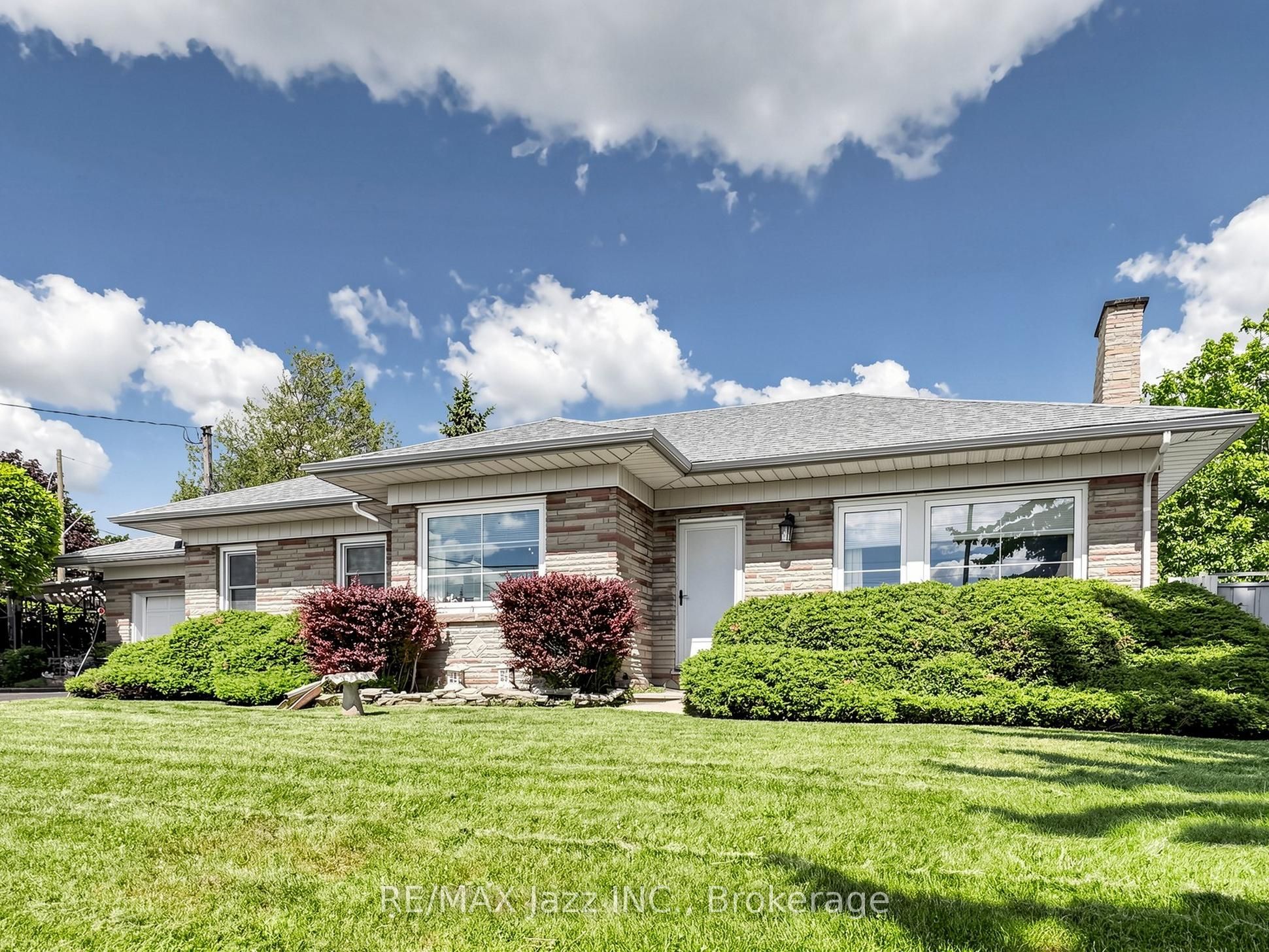 83 Stevenson Road N, Oshawa, ON L1J 5M4 photo 4