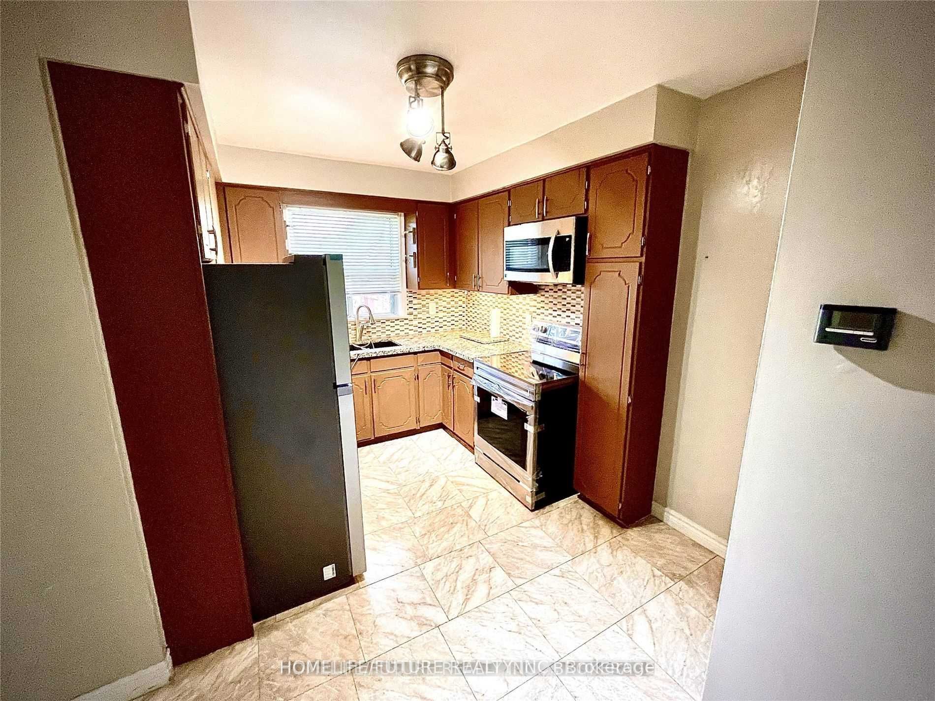 267 Baldwin Street, Oshawa, ON L1H 6H5 photo 3