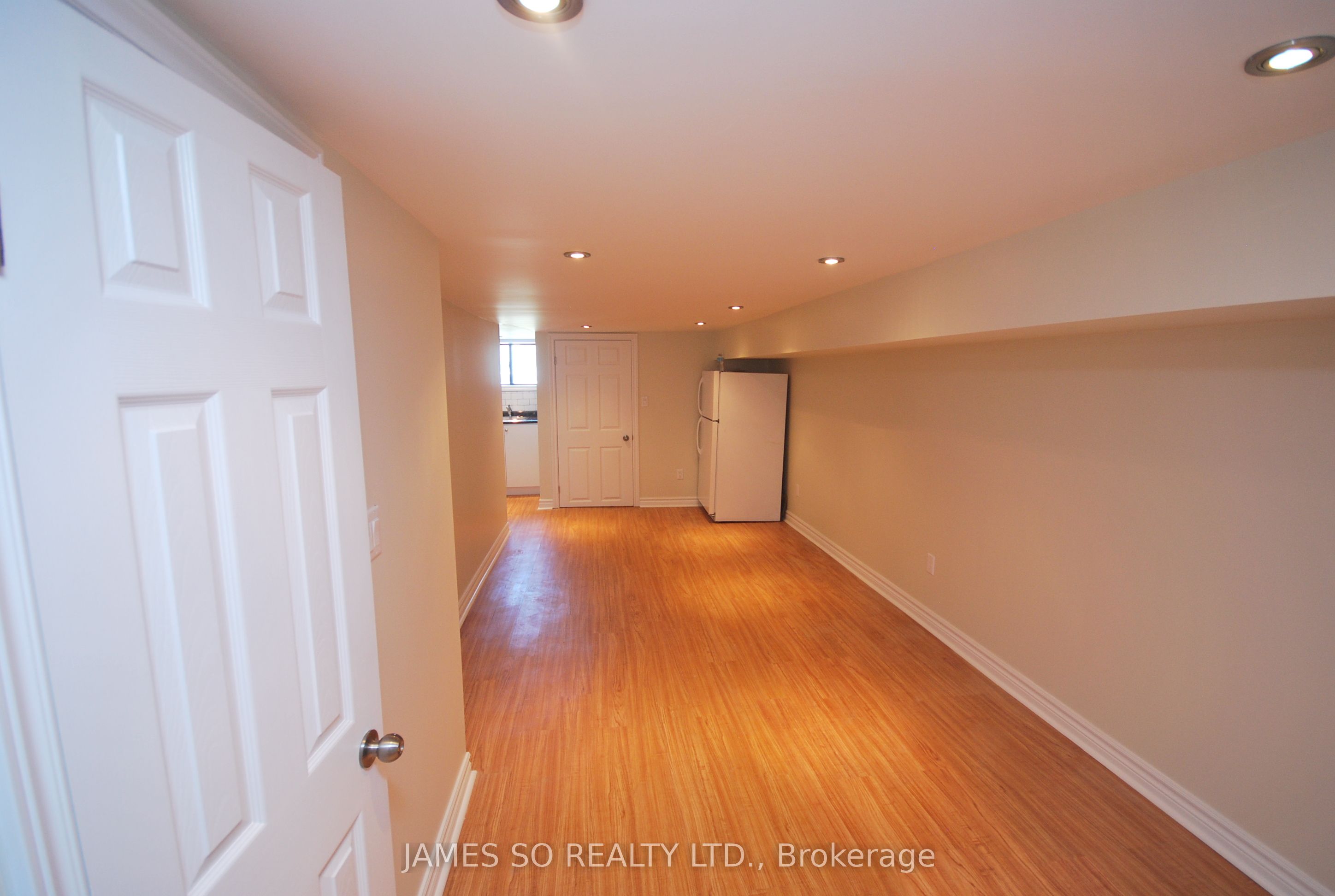 462 Pape Avenue Basement, Toronto, ON M4K 3P7 photo 4