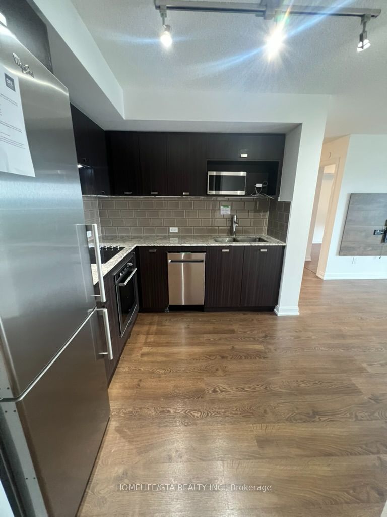 255 Village Green Square 705, Toronto, ON M1S 0L7 photo 2