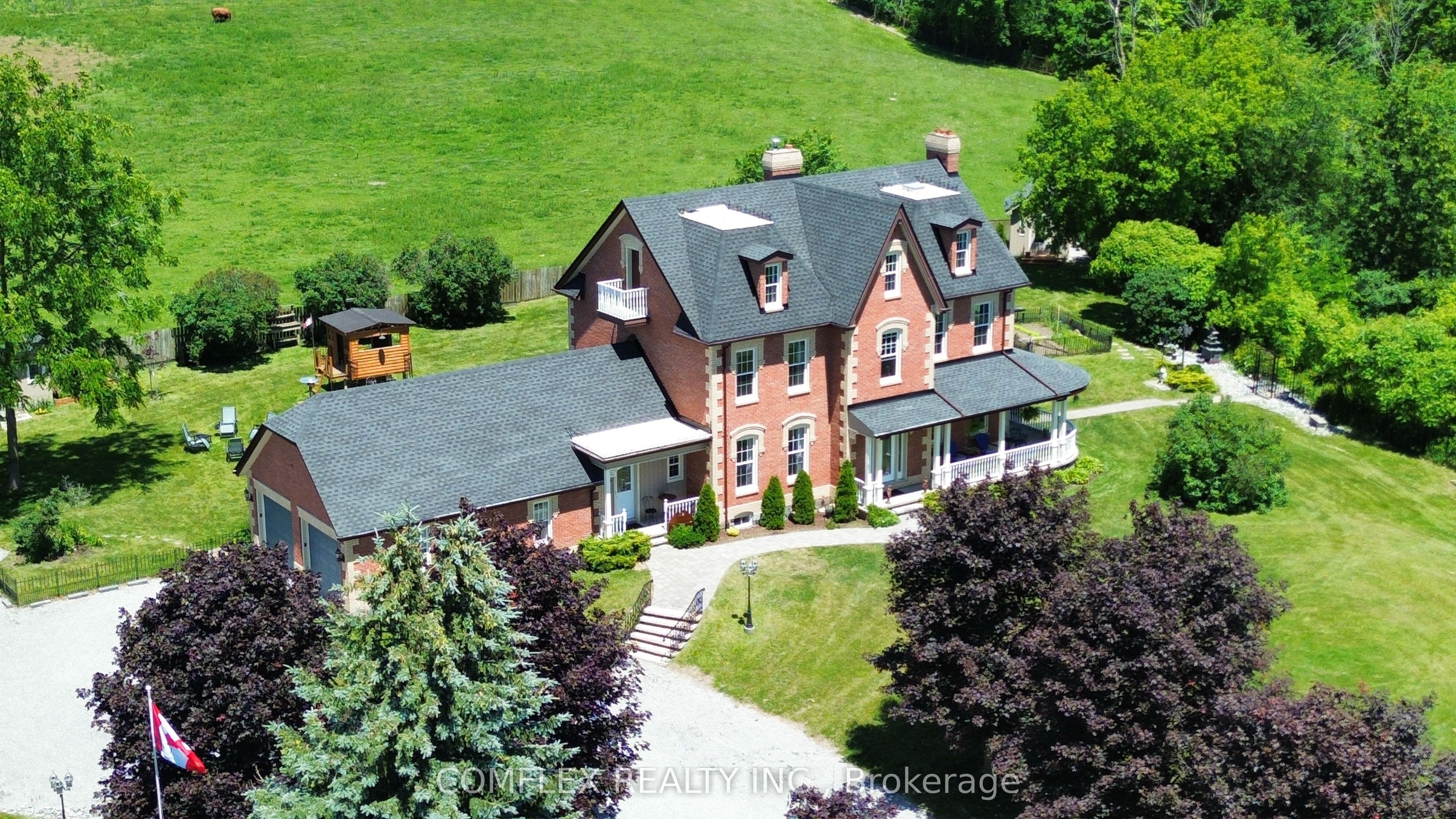 1150 Raglan Road E, Oshawa, ON L1H 7K4 photo 2