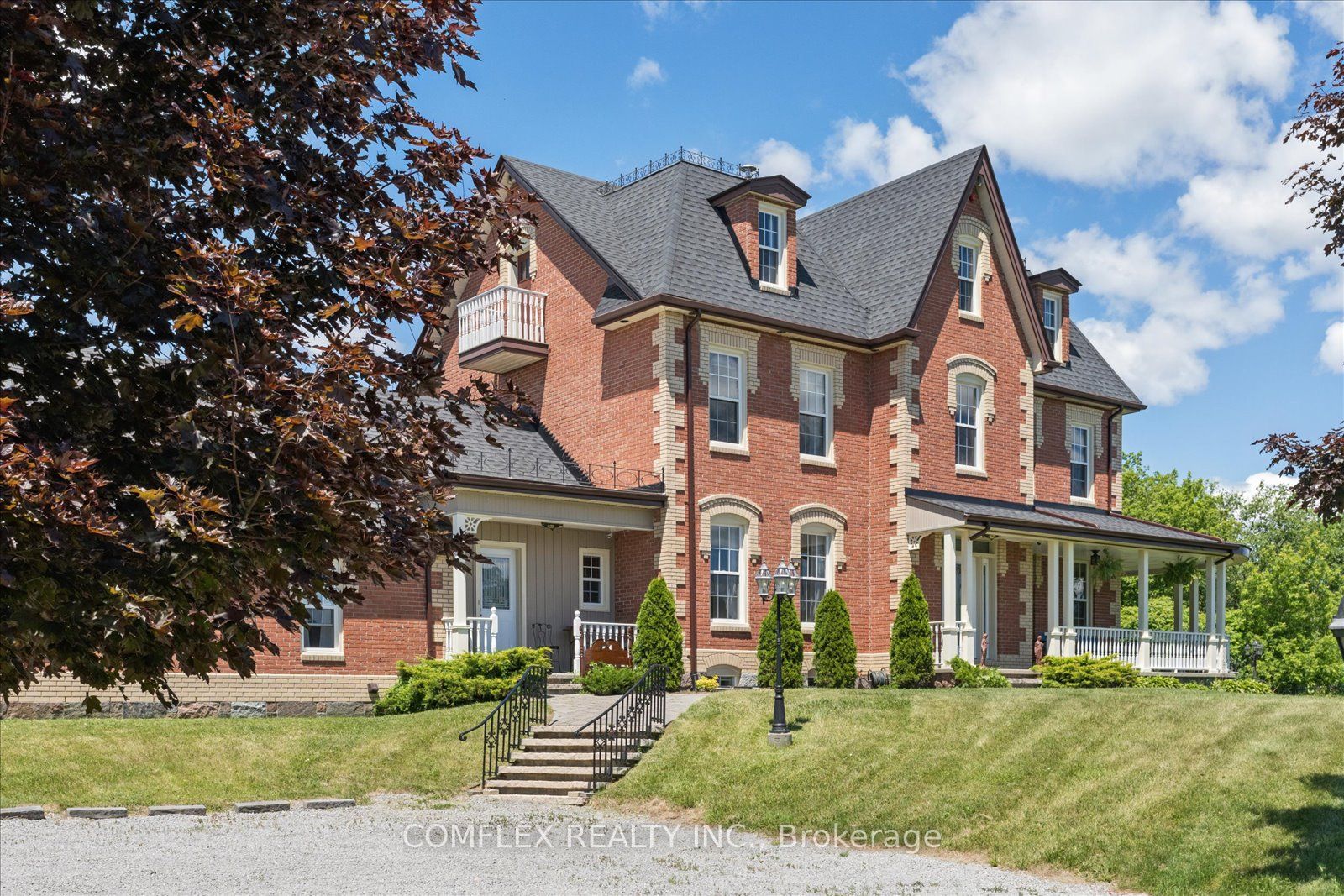 1150 Raglan Road E, Oshawa, ON L1H 7K4 photo 3
