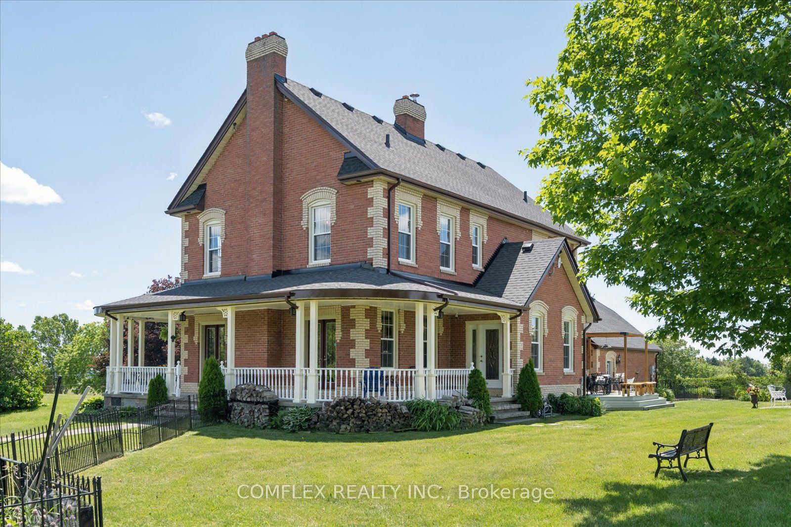 1150 Raglan Road E, Oshawa, ON L1H 7K4 photo 5