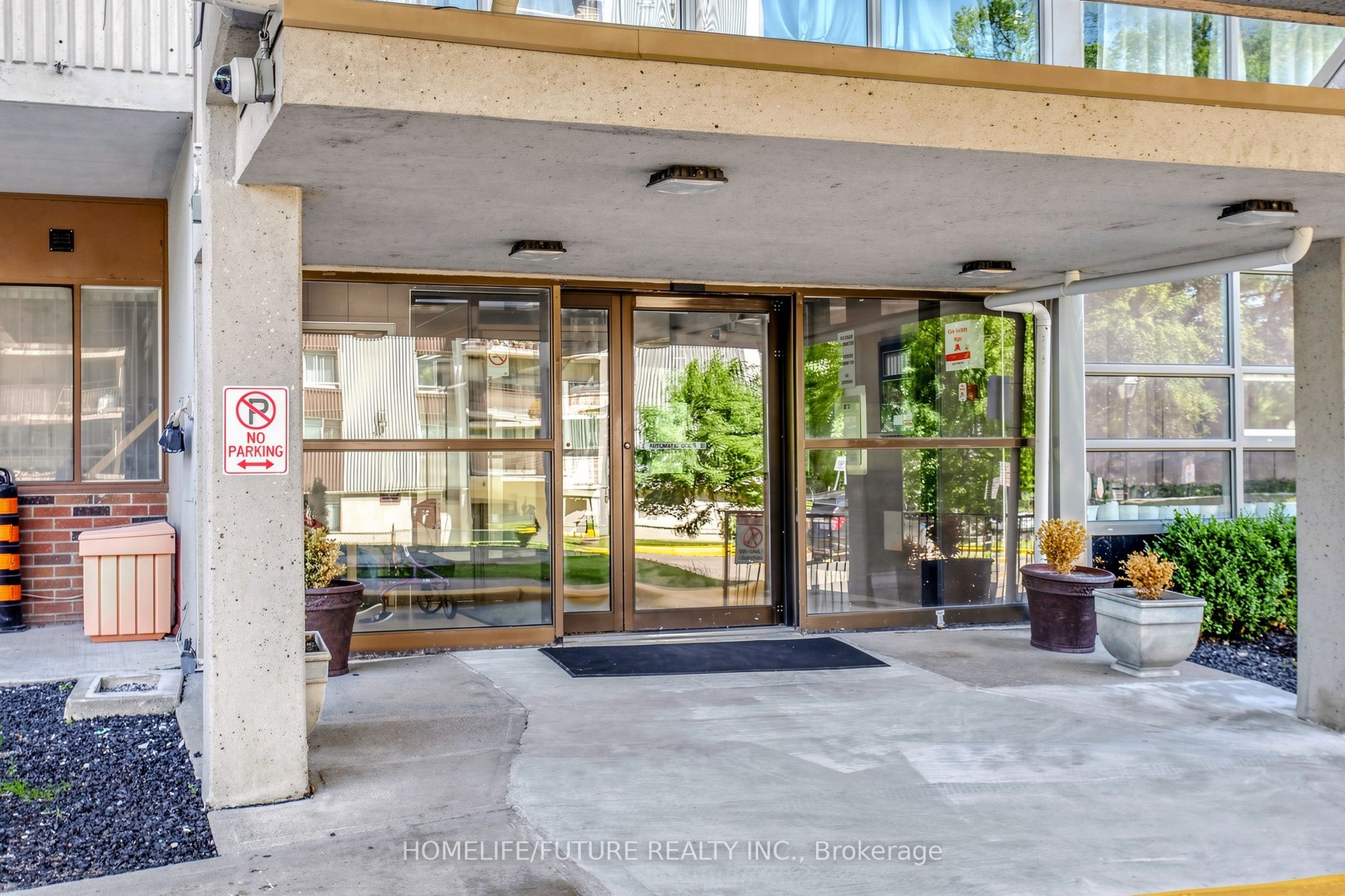 3380 Eglinton Avenue E 709, Toronto, ON M1J 3L6 photo 3