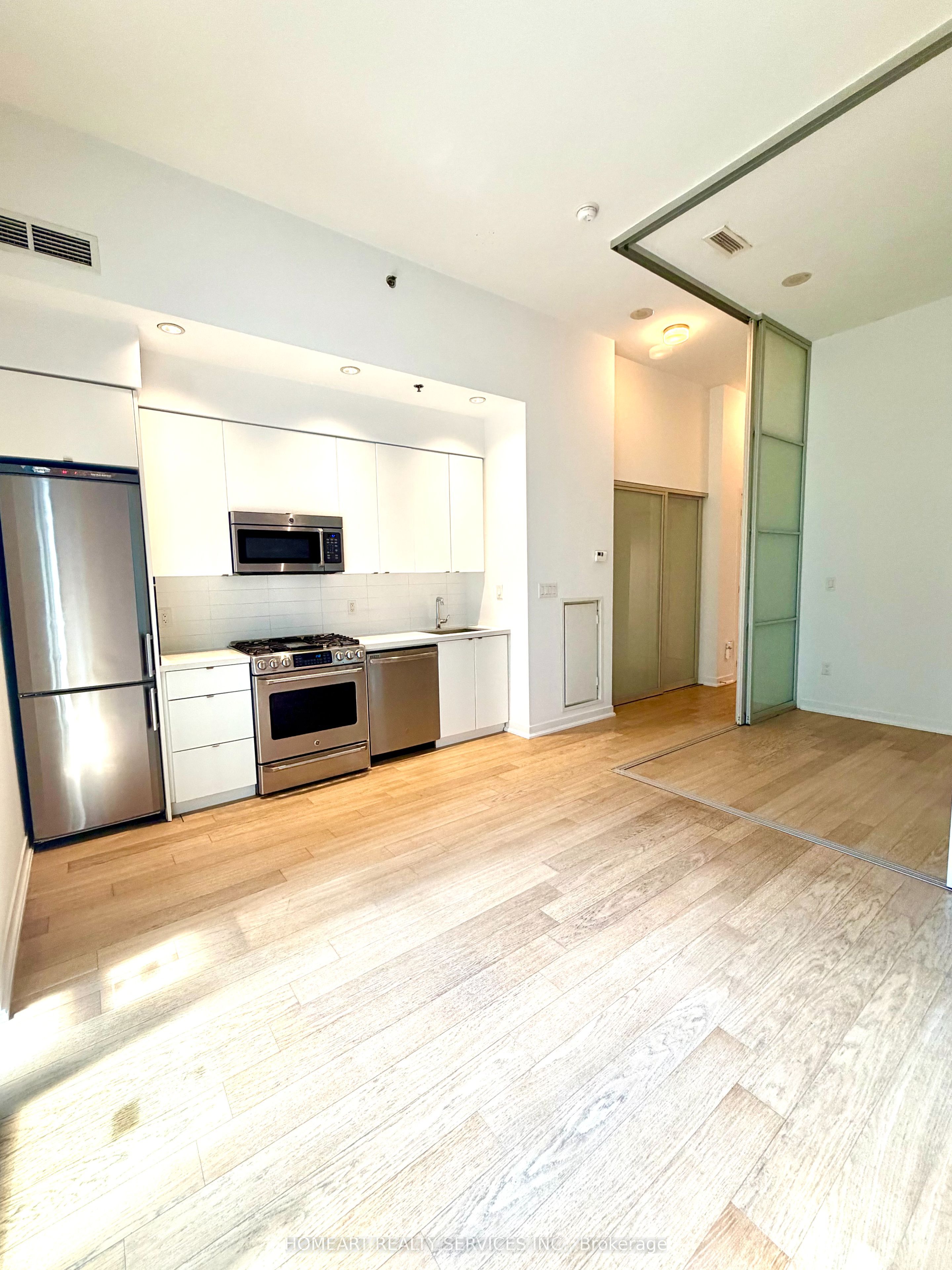 88 Colgate Avenue 107, Toronto, ON M4M 0A6