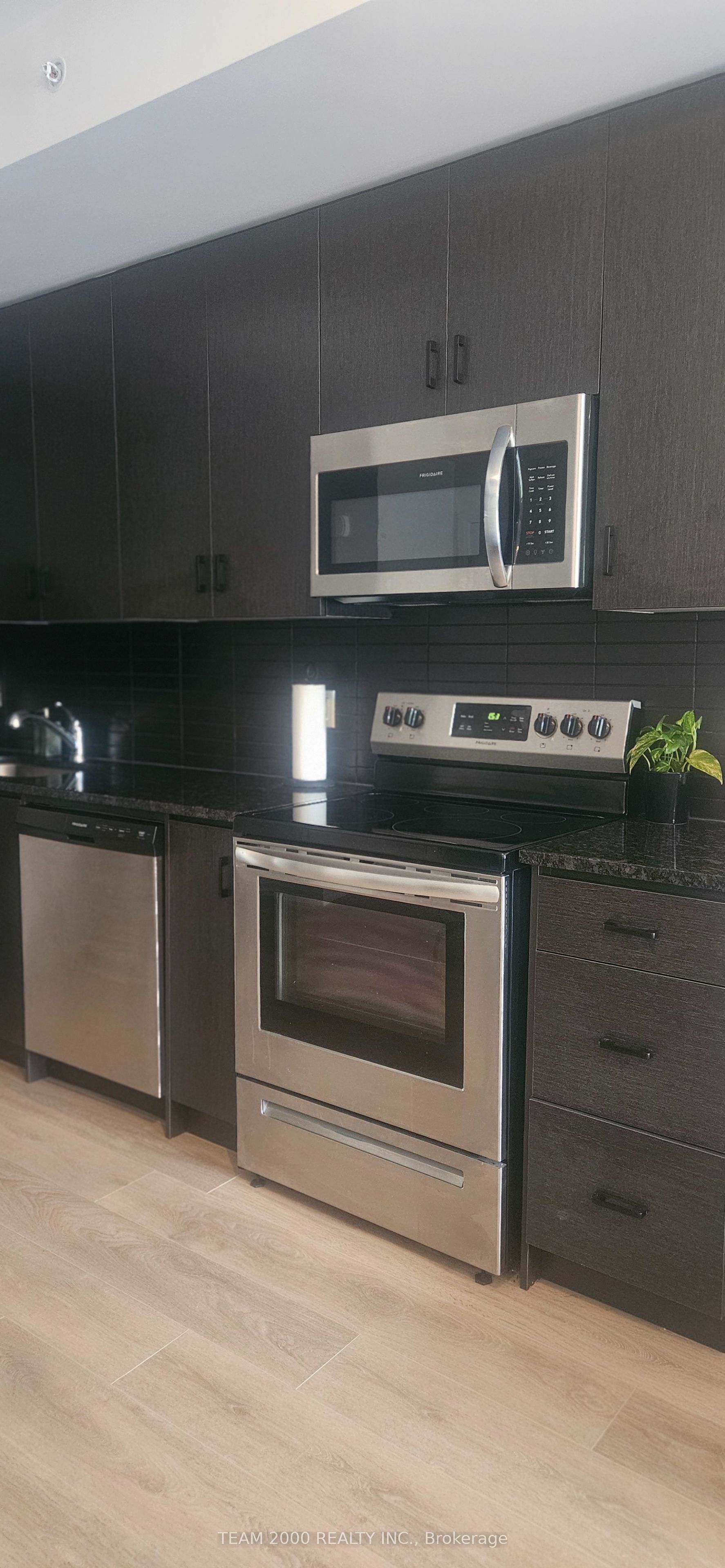 2635 William Jackson Drive N 1310, Pickering, ON L1X 0L6 photo 5