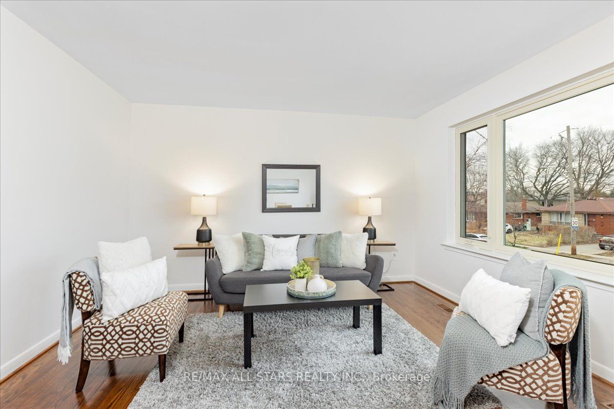 55 Sancrest Drive, Toronto, ON M1P 4A7