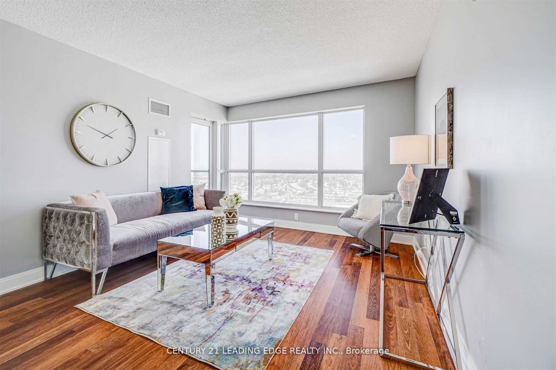 135 Village Green Square 2415, Toronto, ON M1S 0G4 photo 4