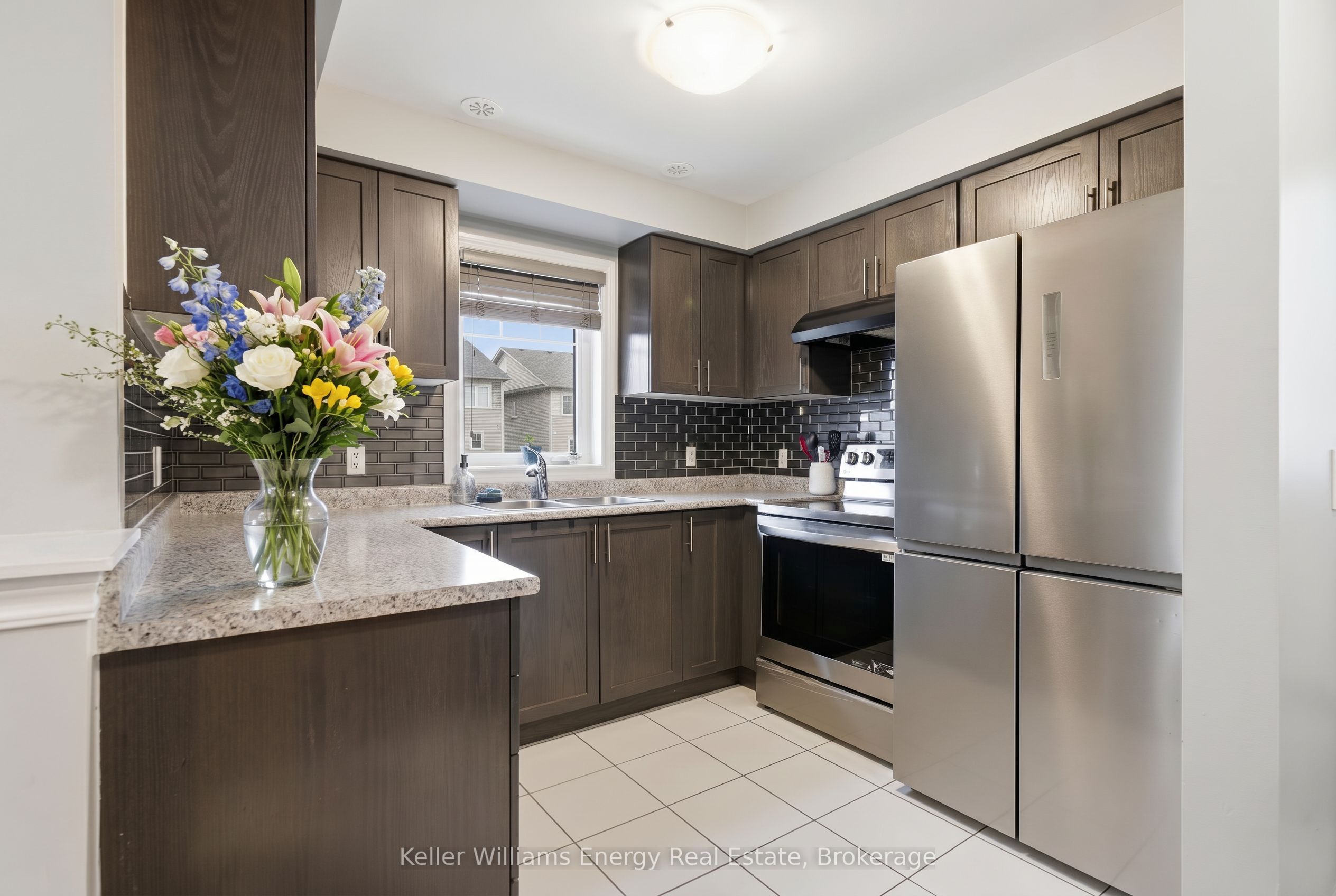 67 Tabaret Crescent, Oshawa, ON L1L 0G5 photo 4