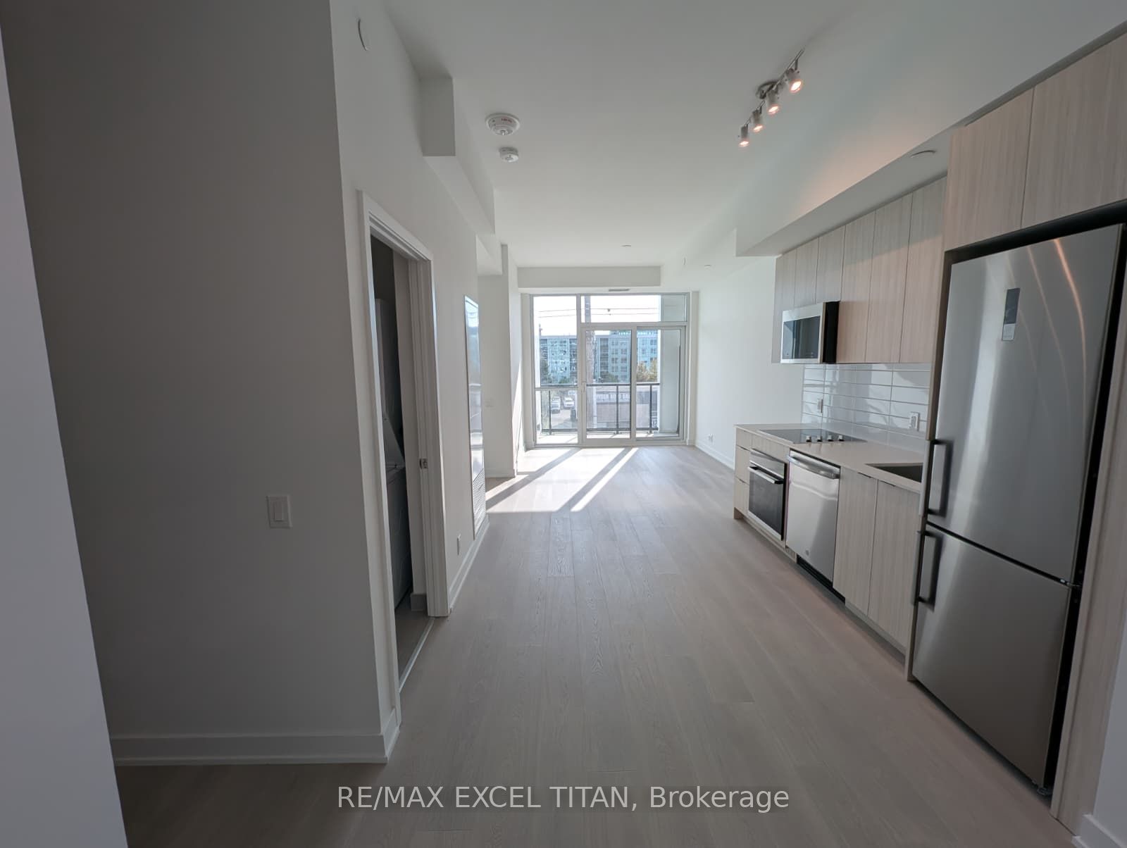 20 Deans Drive 319, Toronto, ON M1L 0J7 photo 2