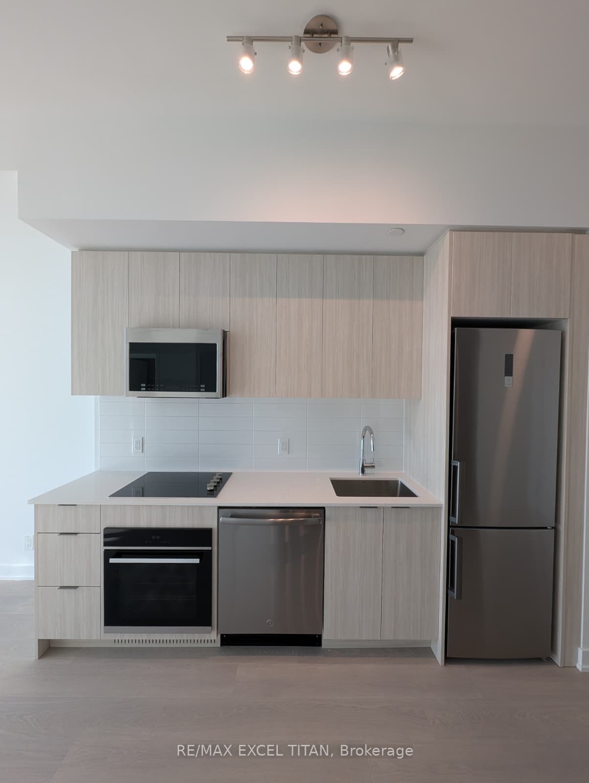 20 Deans Drive 319, Toronto, ON M1L 0J7 photo 3