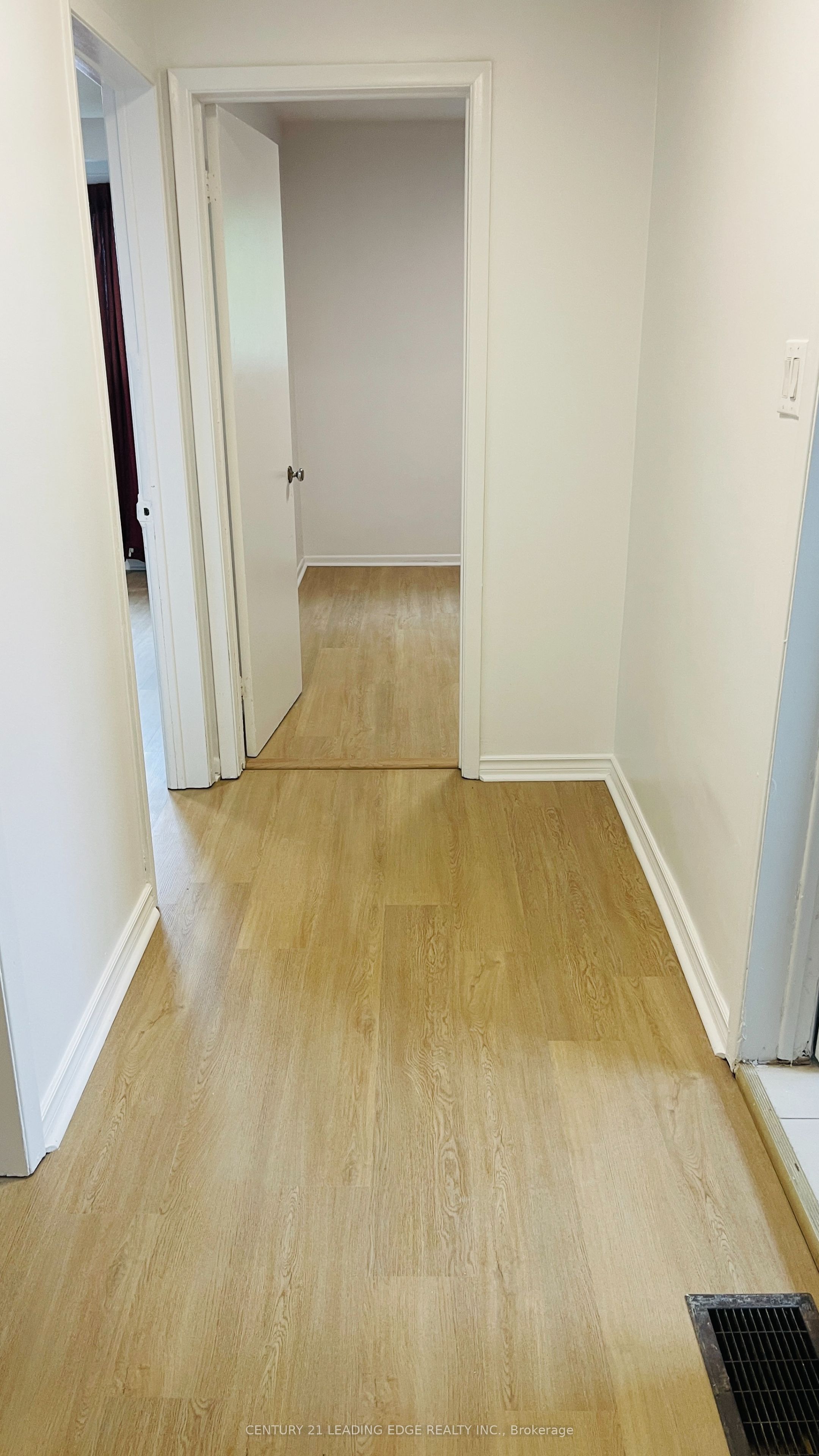 56 Jeavons Avenue Second Flr, Toronto, ON M1K 1T2 photo 4