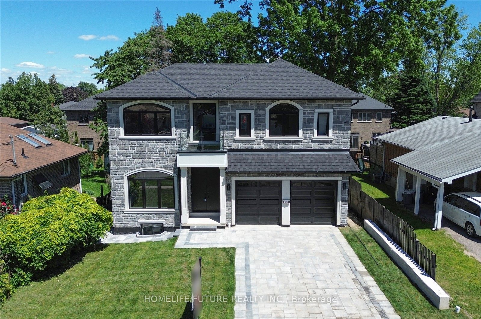 735 Hillcrest Road, Pickering, ON L1W 2P3 photo 4