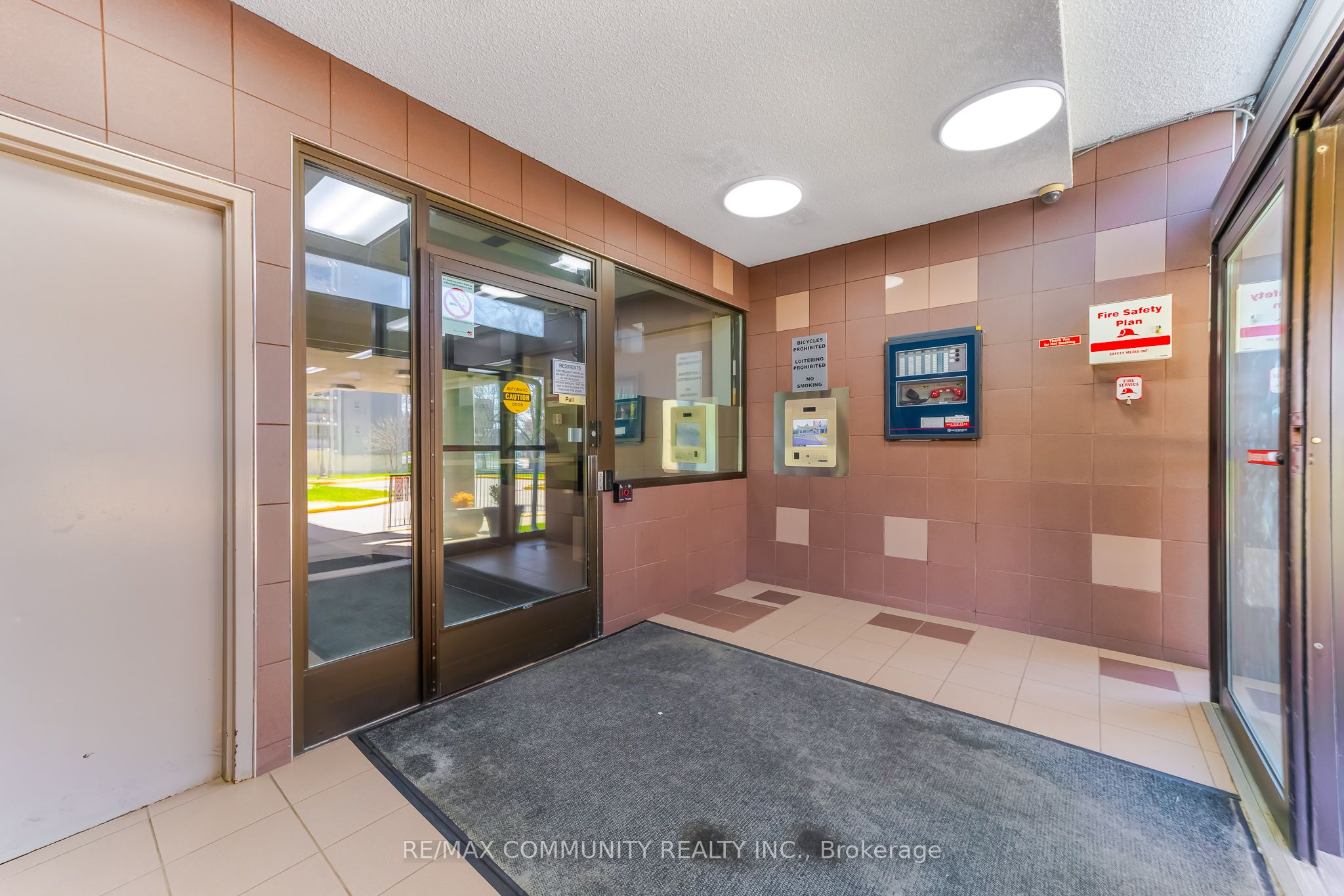 3380 Eglinton Avenue E 511, Toronto, ON M1J 3L6 photo 4