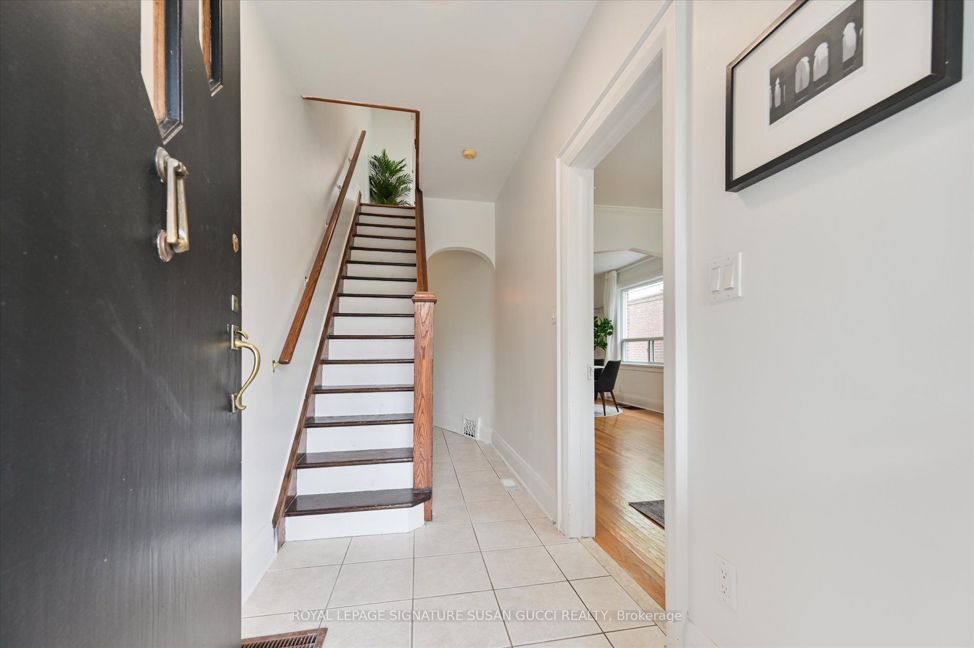 510 Glebeholme Boulevard, Toronto, ON M4C 1V2 photo 5