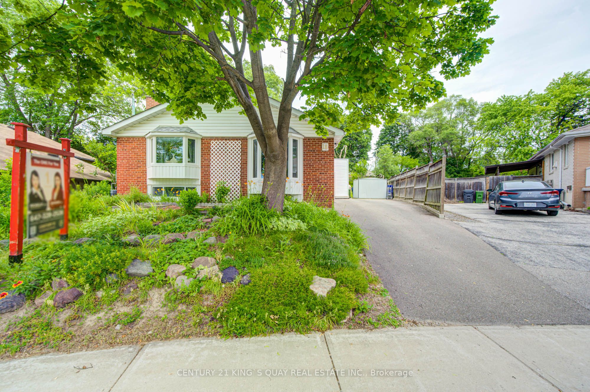 18 Benhur Crescent, Toronto, ON M1H 1P3