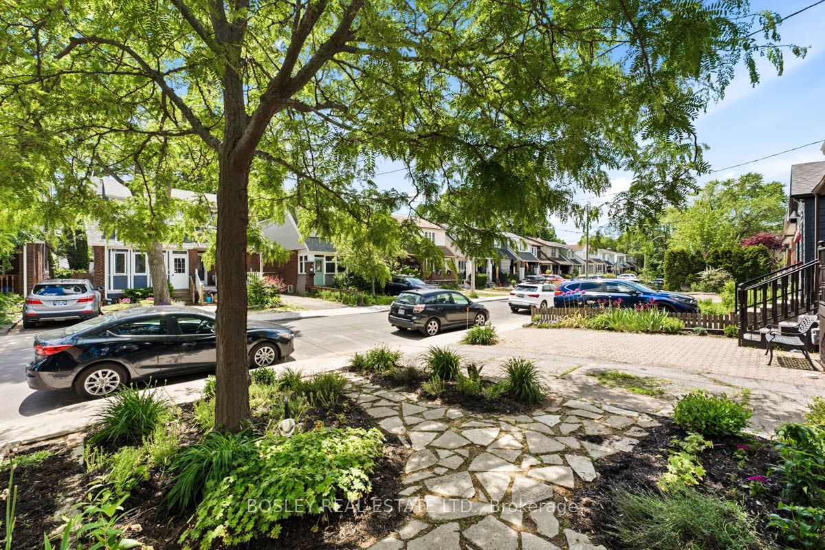 308 Springdale Boulevard, Toronto, ON M4C 2A2 photo 4