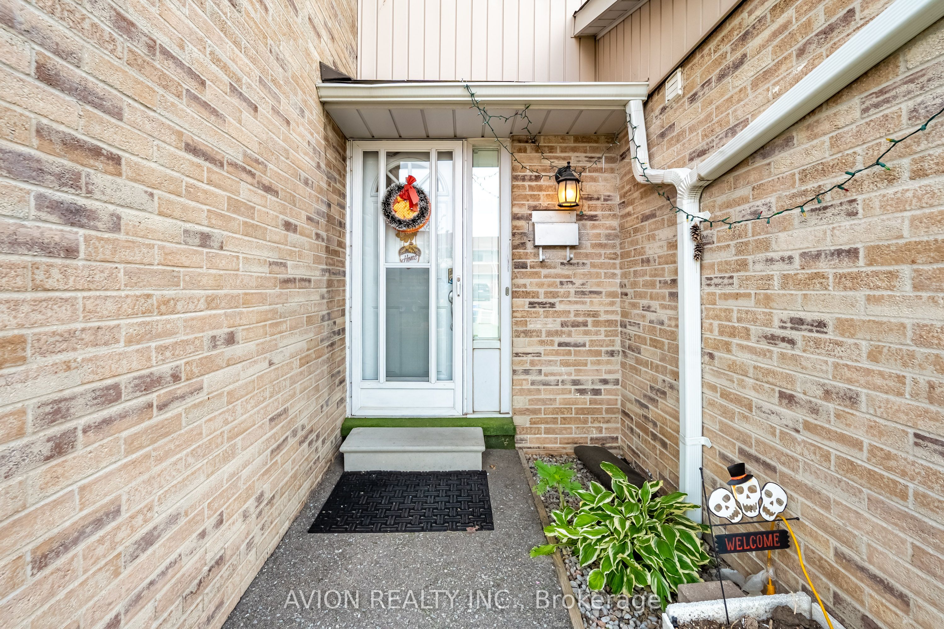 1975 Rosefield Road 98, Pickering, ON L1V 3E3 photo 3