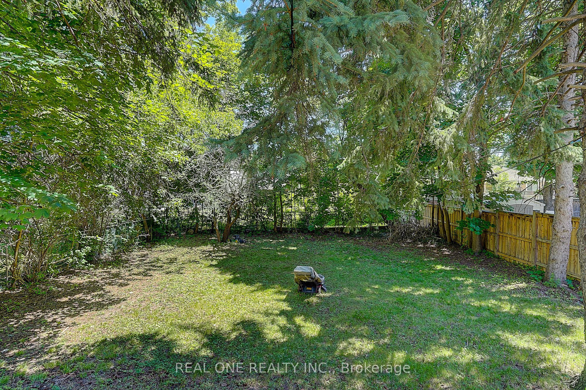 37 Lauralynn Crescent, Toronto, ON M1S 2H3 photo 3