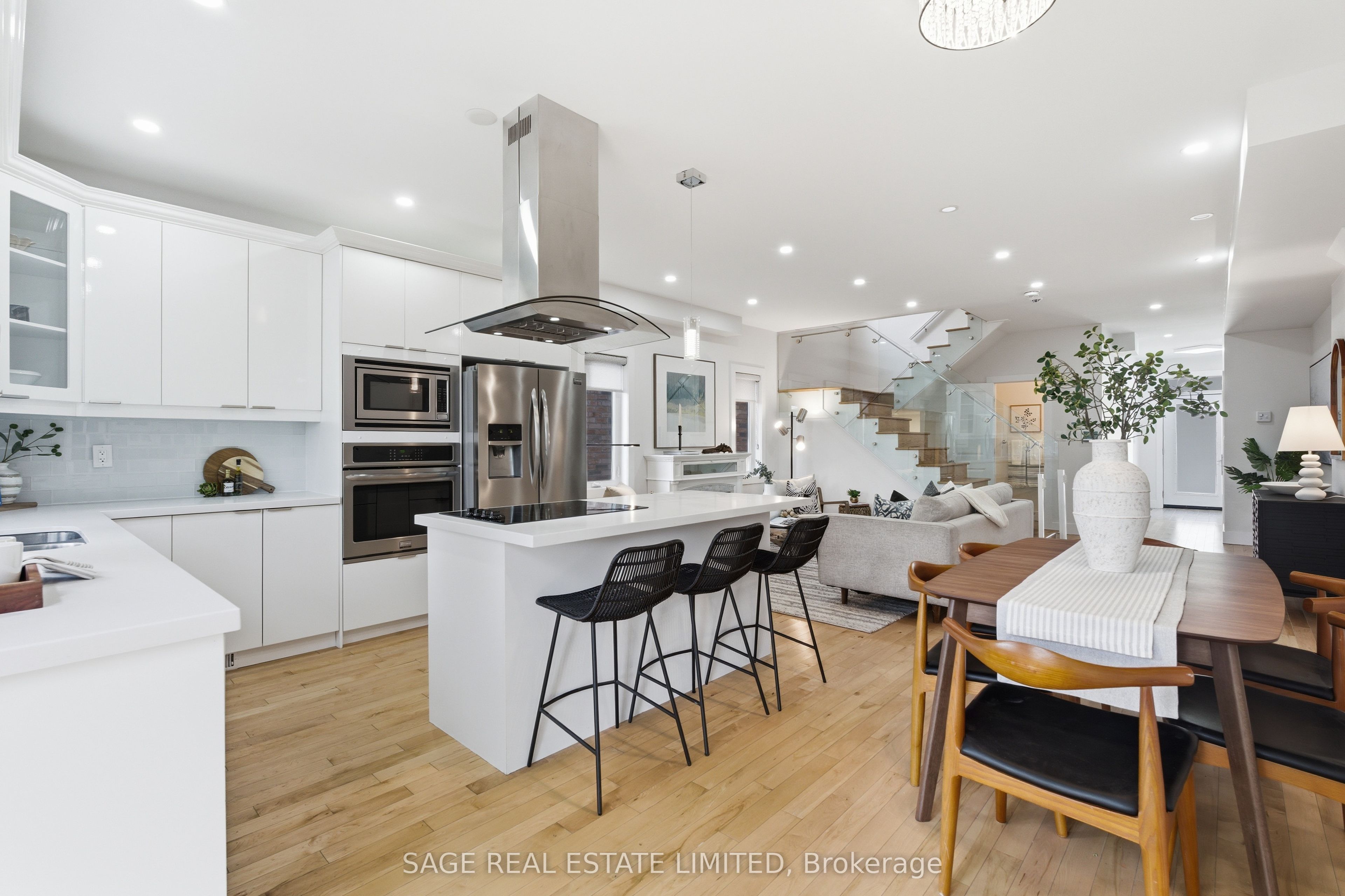 5A Adair Road, Toronto, ON M4B 1V4