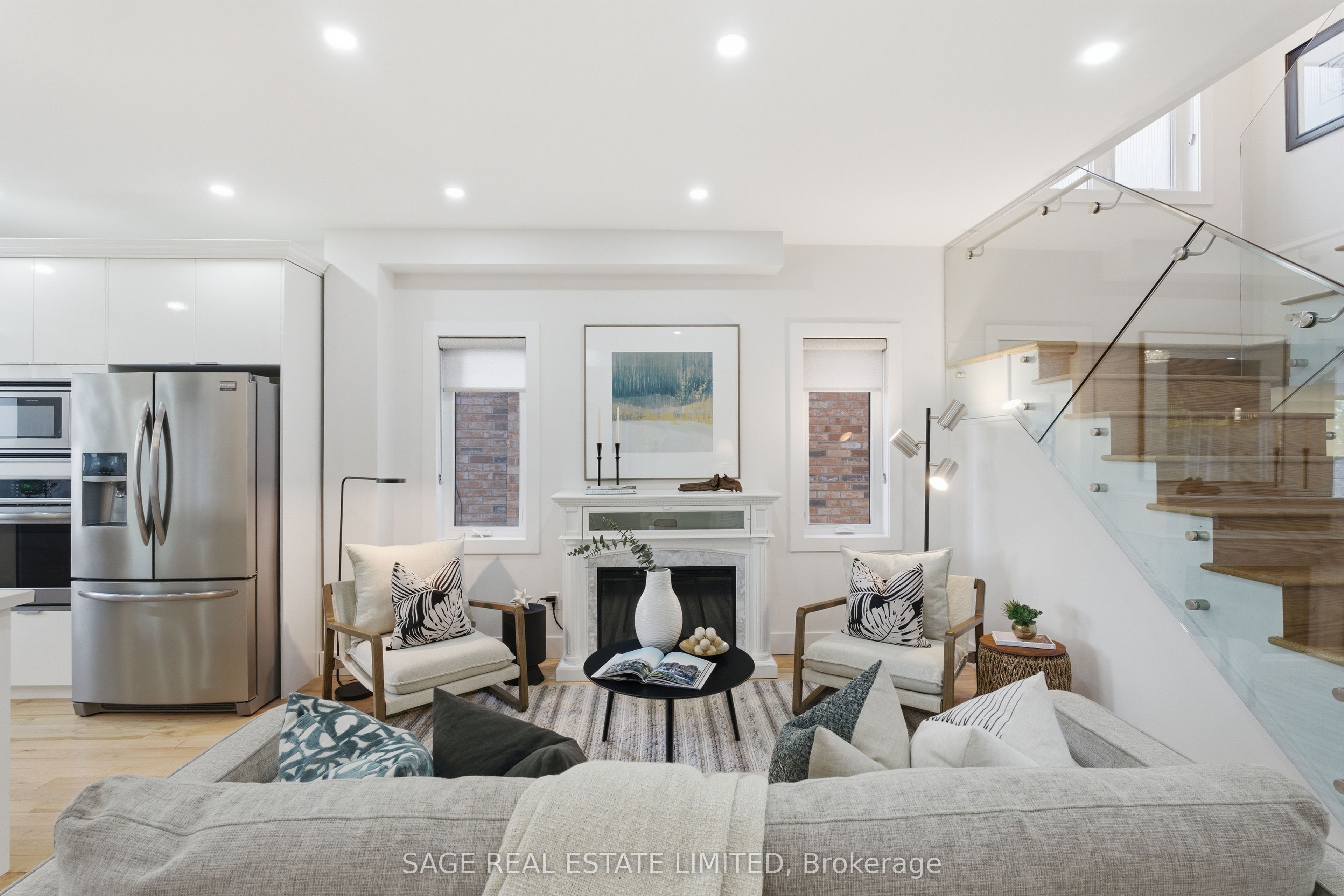 5A Adair Road, Toronto, ON M4B 1V4 photo 5