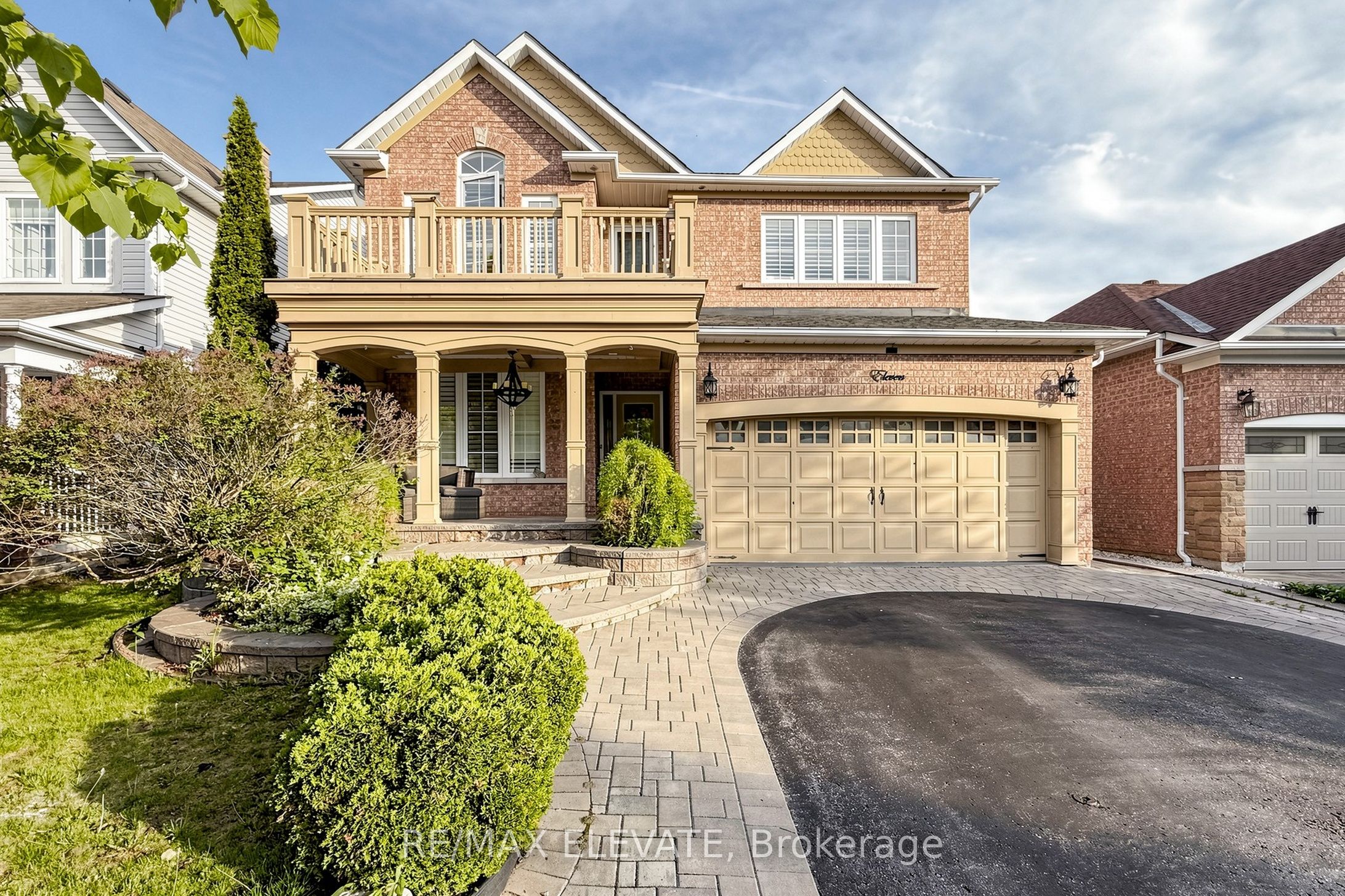 11 Joshua Boulevard, Whitby, ON L1M 2J1