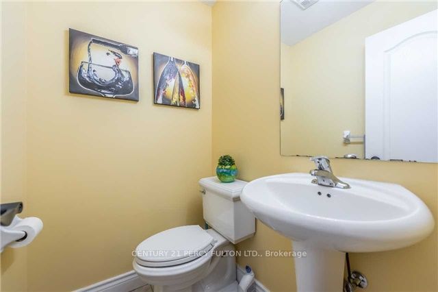 529 Staines Road Main Fl, Toronto, ON M1X 2B4 photo 5
