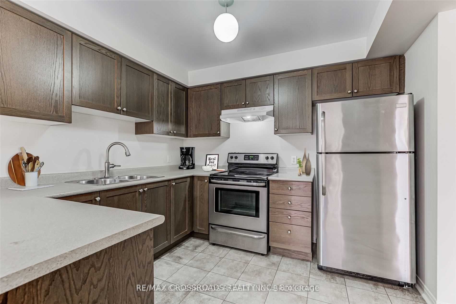 1147 Ormond Drive, Oshawa, ON L1K 0K5 photo 5
