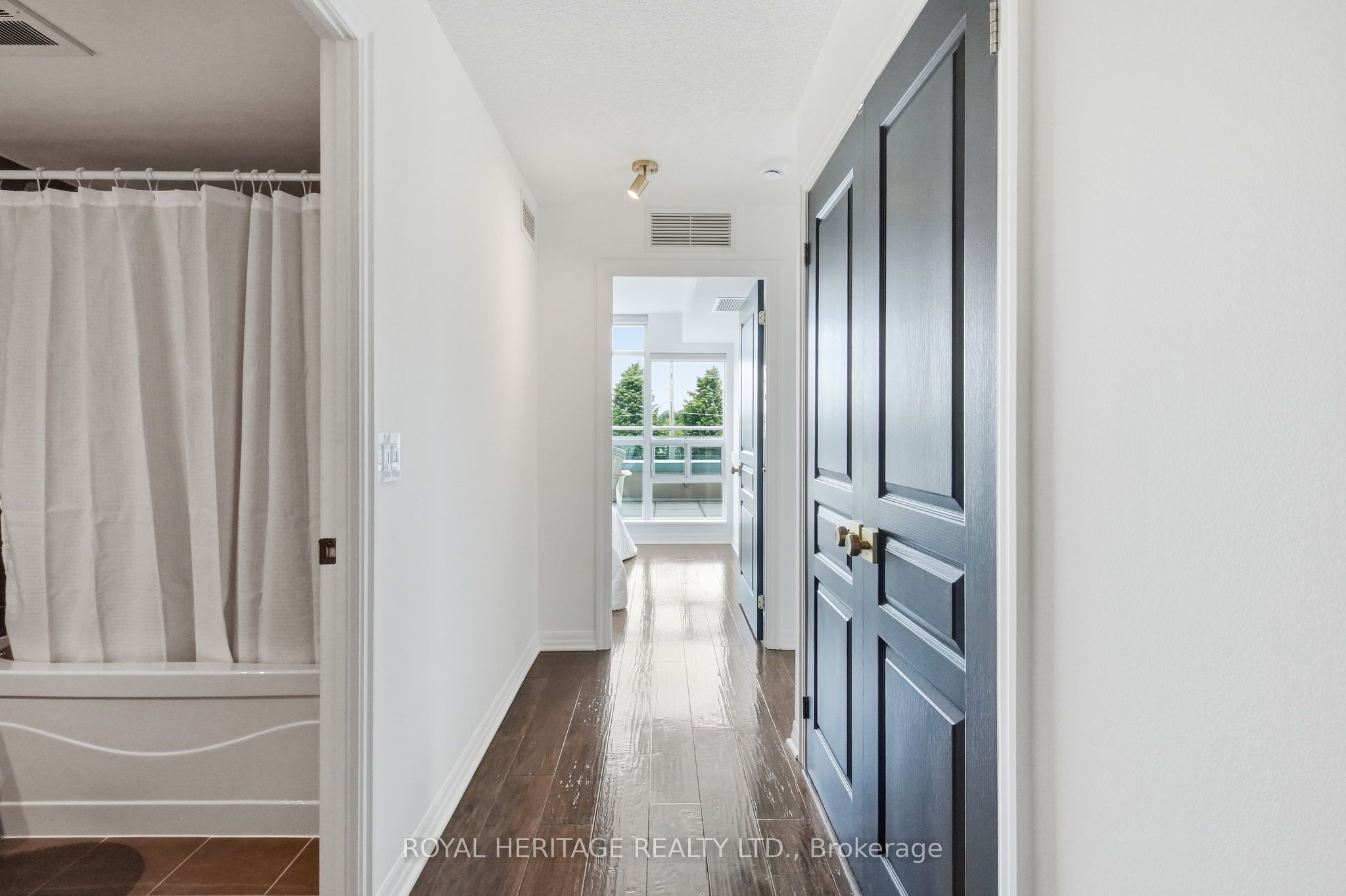 1600 Charles Street 311, Whitby, ON L1N 0G4 photo 5