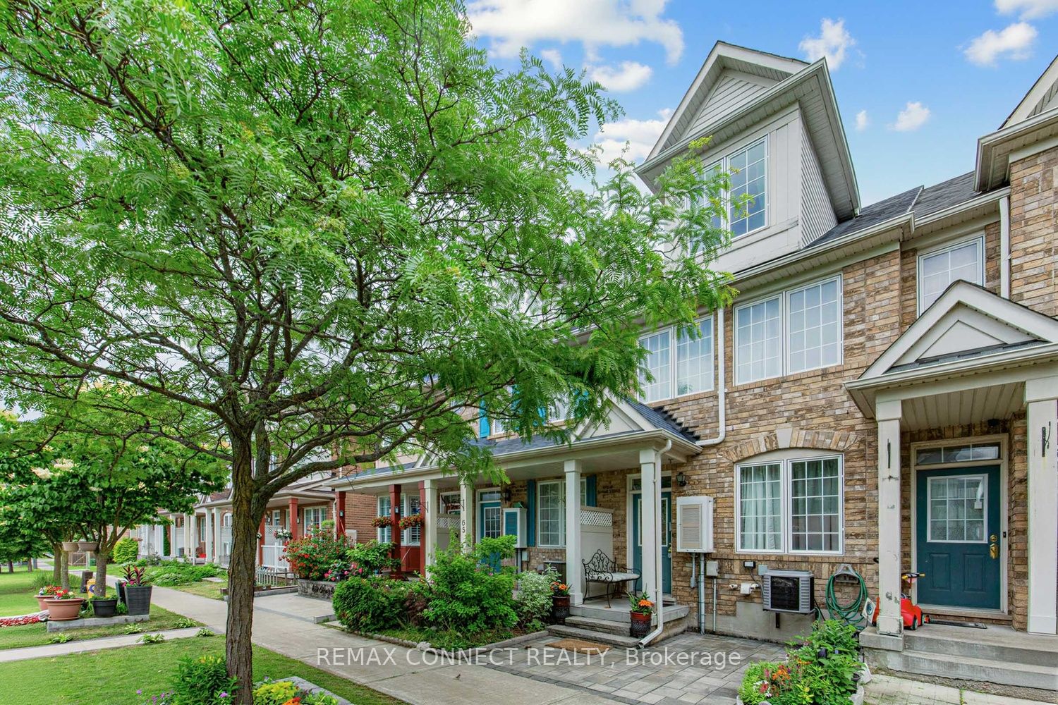 63 Coyote Crescent, Toronto, ON M1B 6H2
