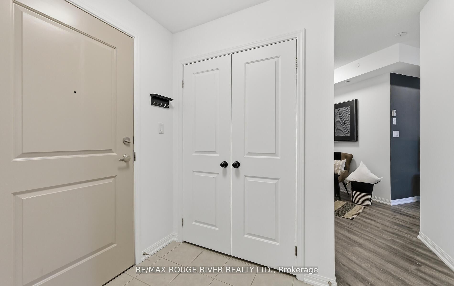 84 Aspen Springs Drive 106, Clarington, ON L1C 0V3 photo 3
