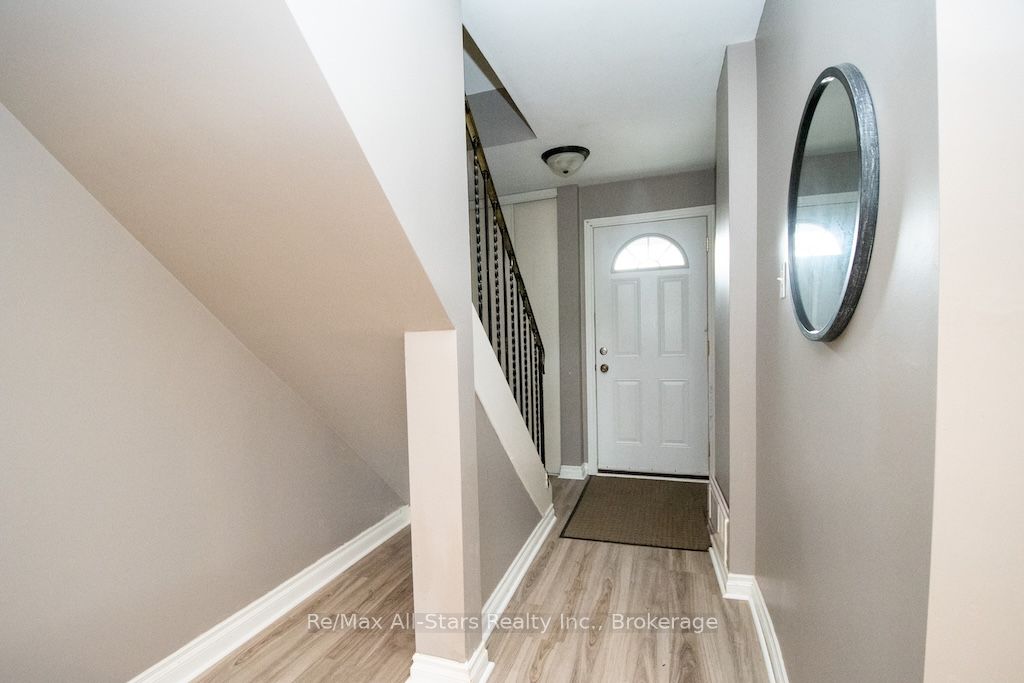 72 Martin Road 16, Clarington, ON L1C 3N3 photo 4