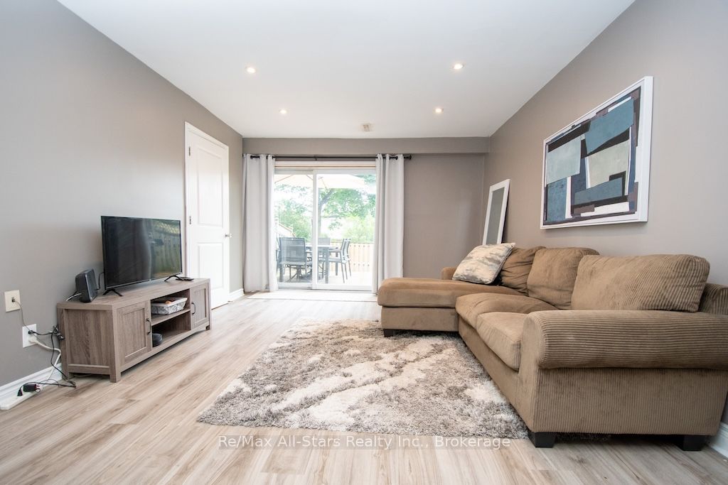 72 Martin Road 16, Clarington, ON L1C 3N3 photo 5
